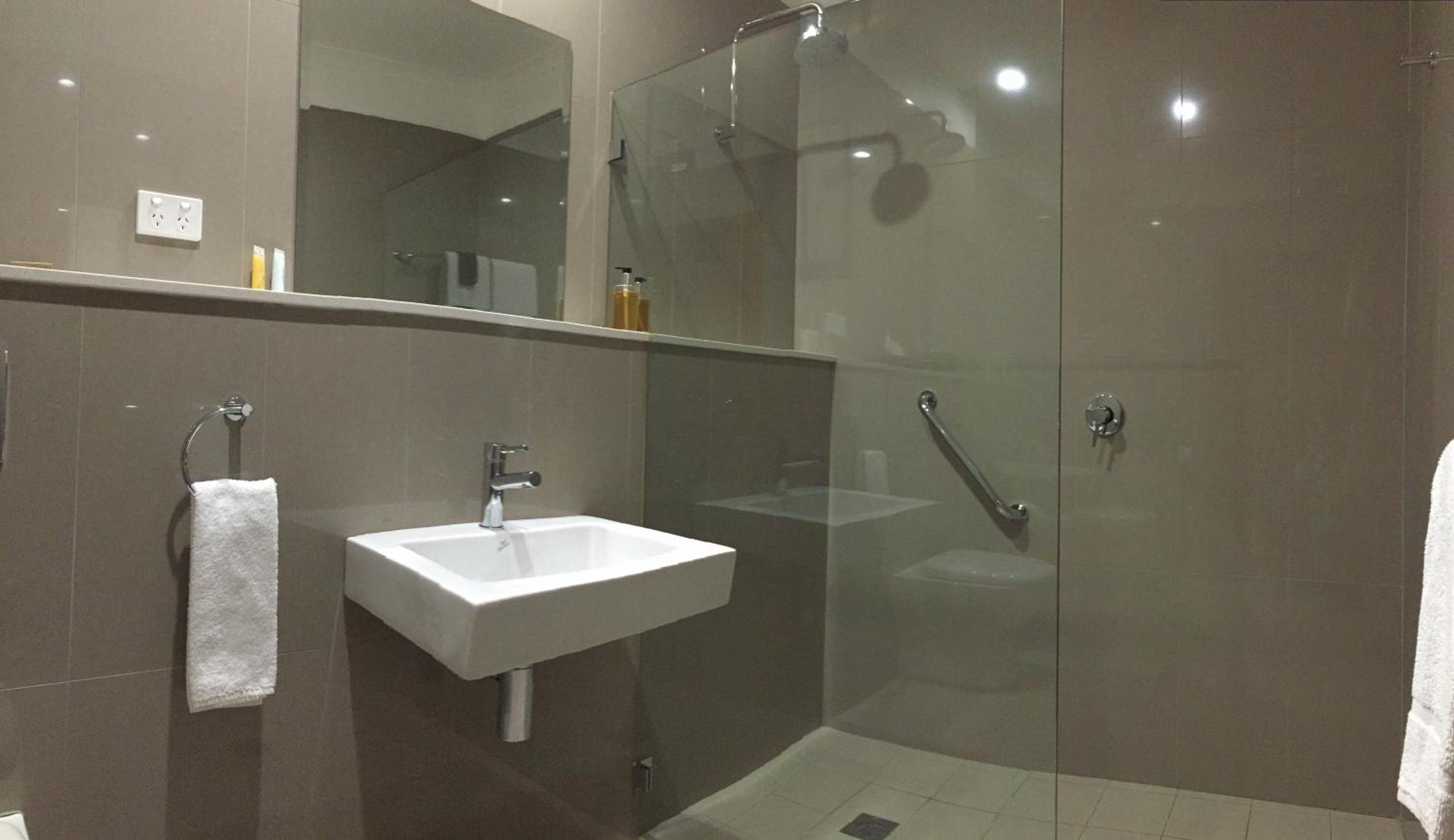 Two-Bedroom Apartment - Photo 4