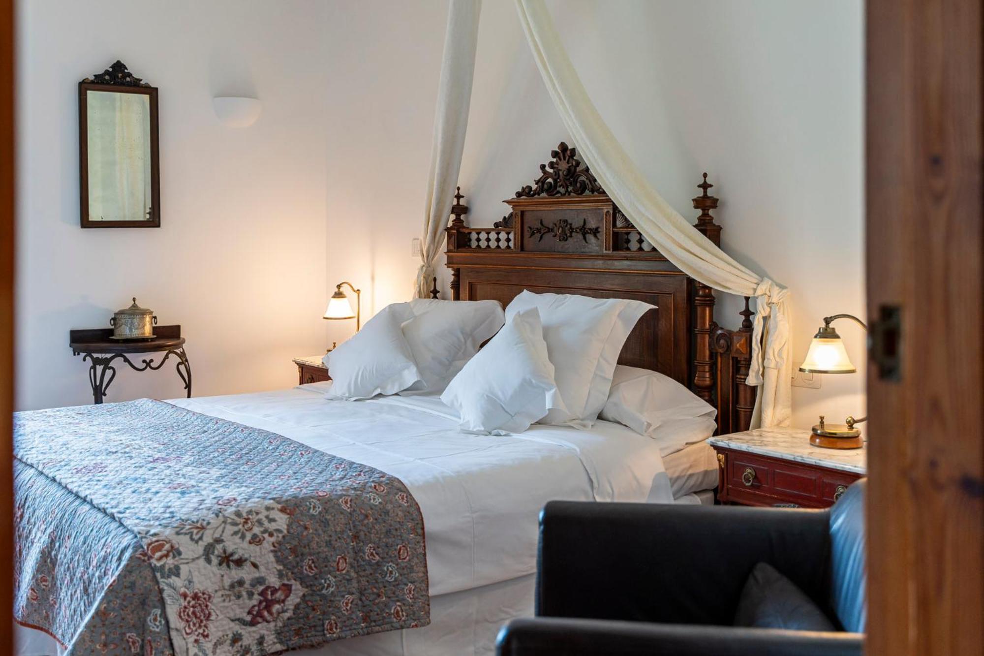 Habitación Doble Superior con Vista a la Montaña