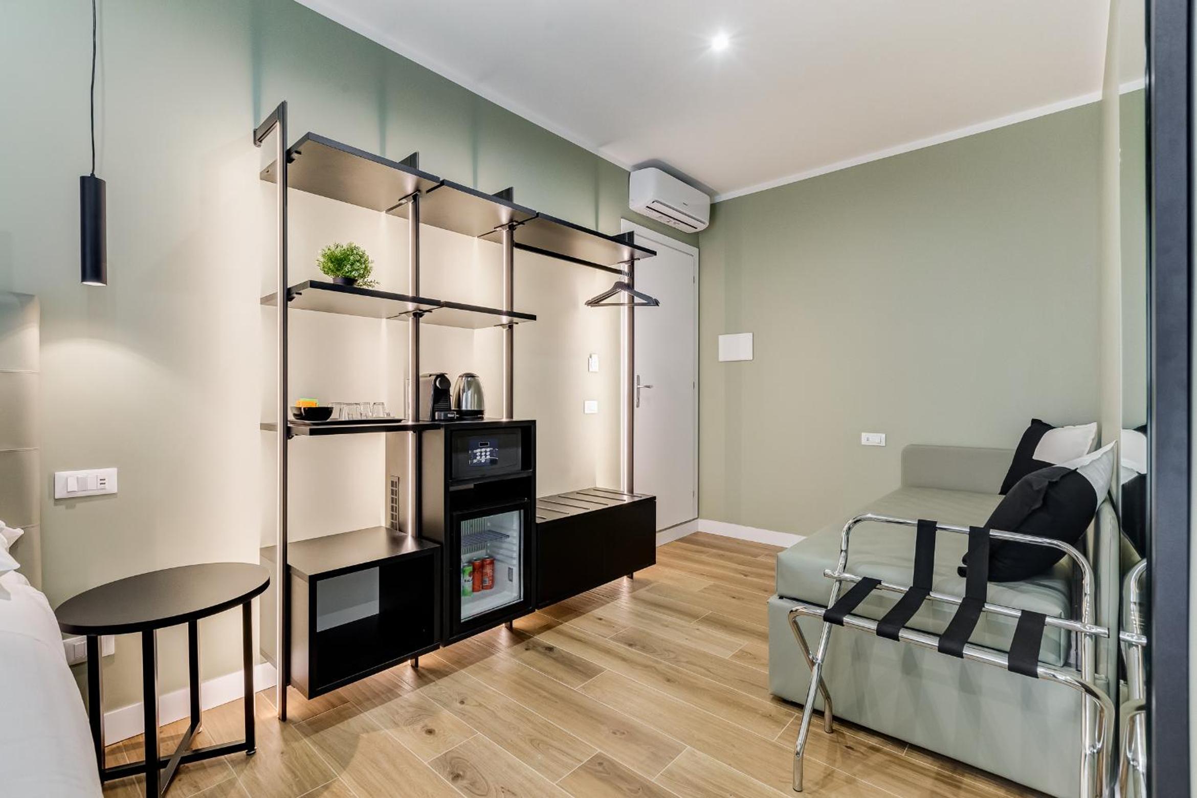 Deluxe Triple Room photo 2
