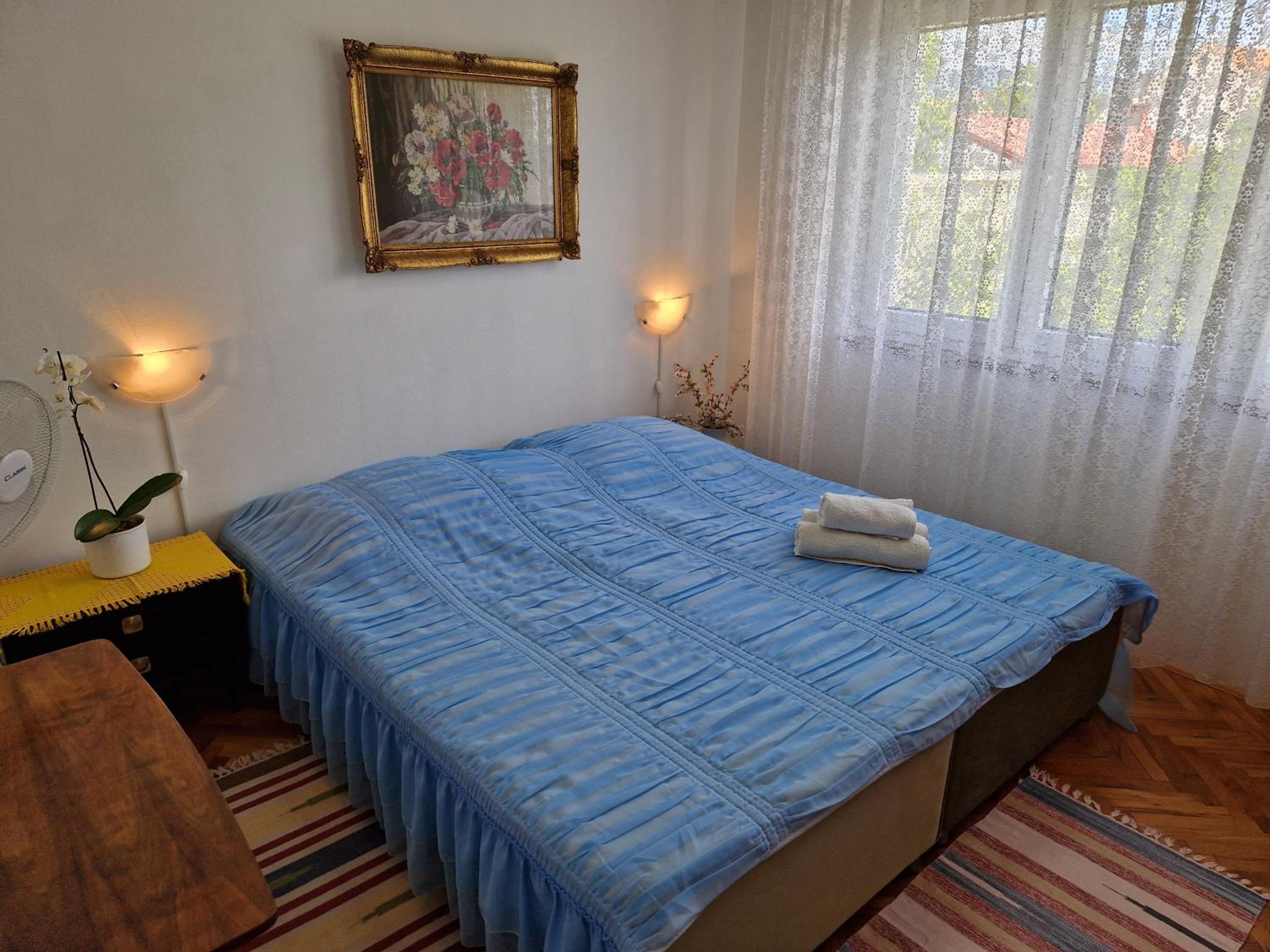 Two-Bedroom Apartment with Balcony and Sea View