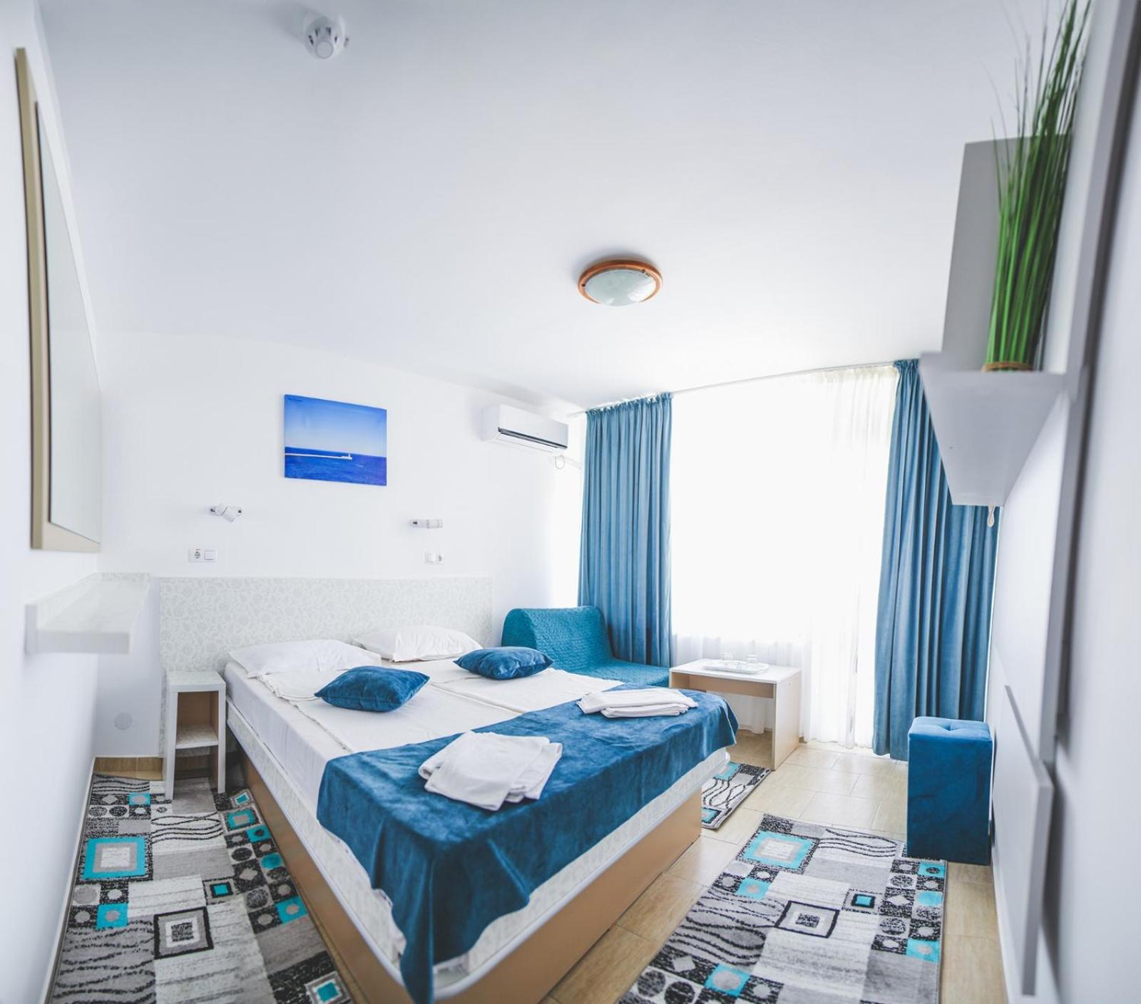 Deluxe Double Room with Sea View photo 2