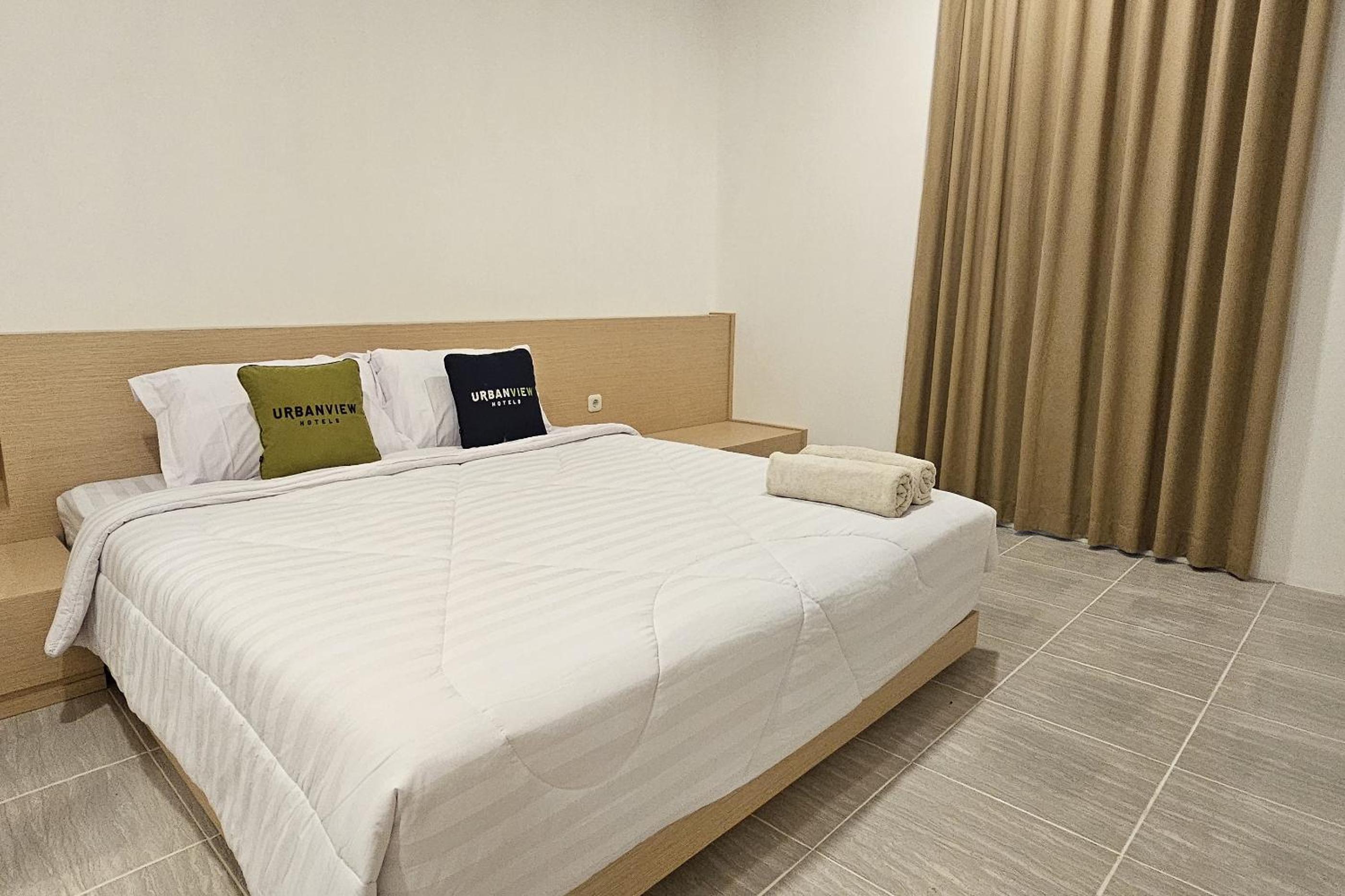 Deluxe Room - Photo 14