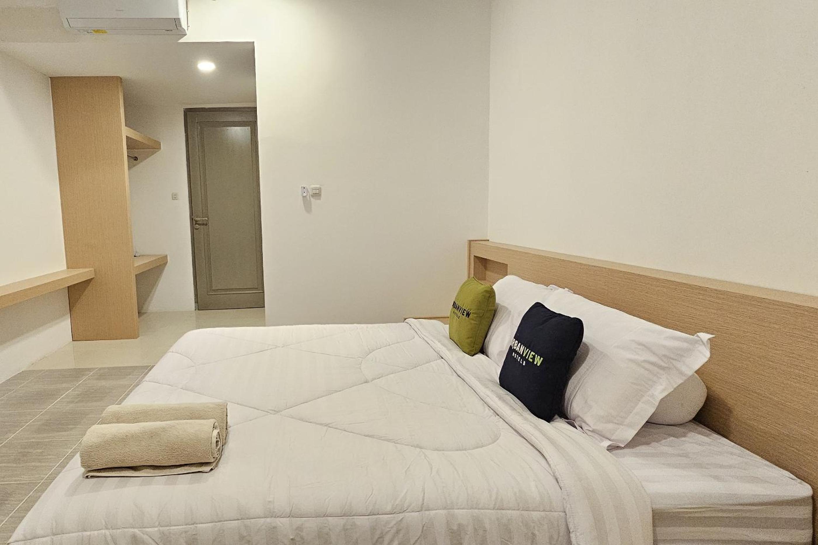 Deluxe Room - Photo 19