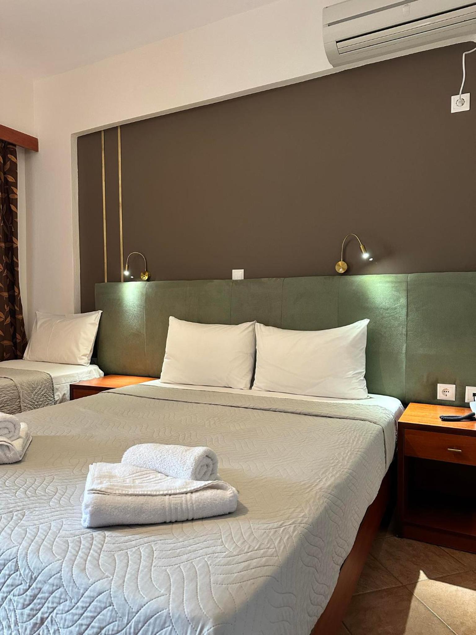 Standard Triple Room photo 3