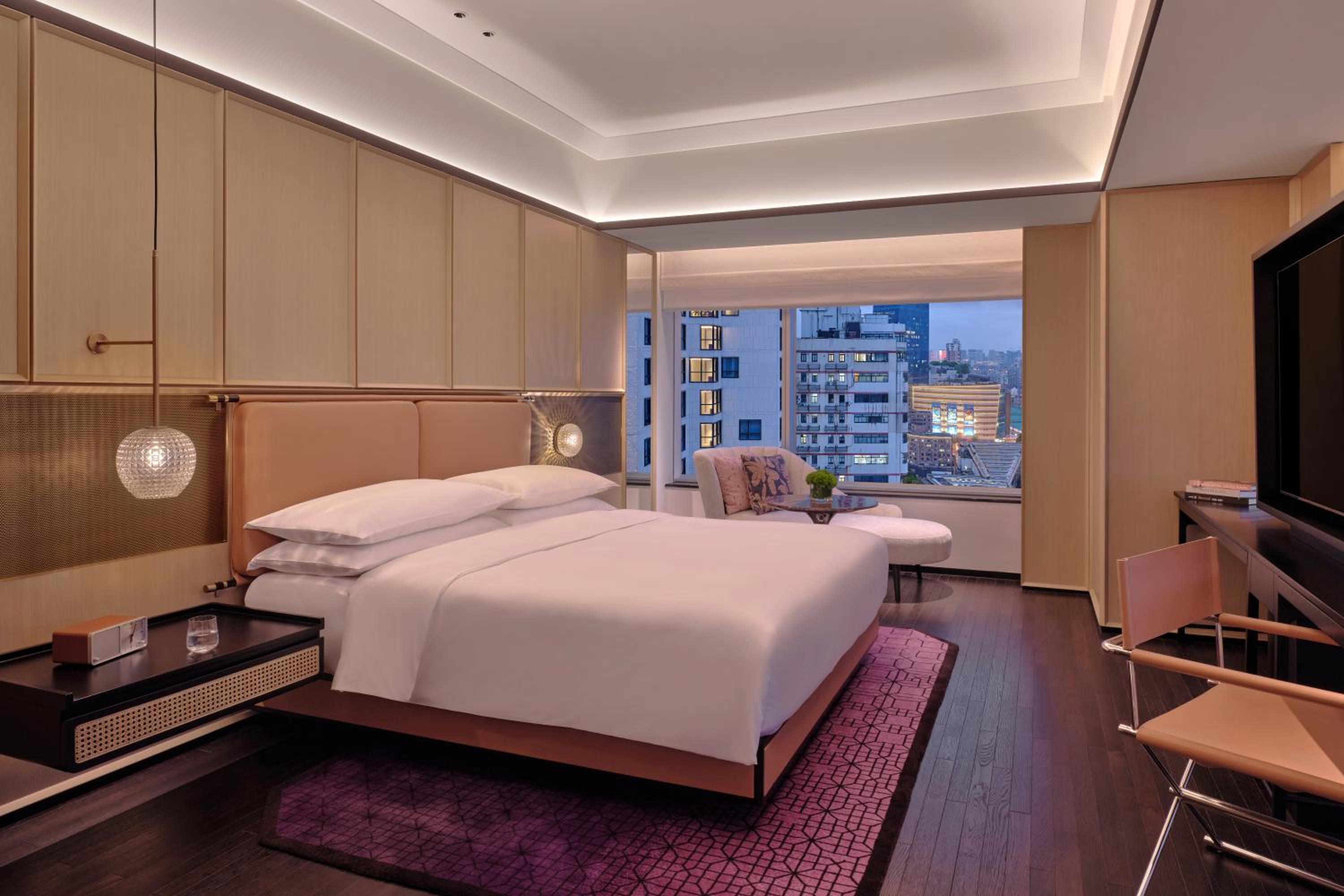 Executive King Suite