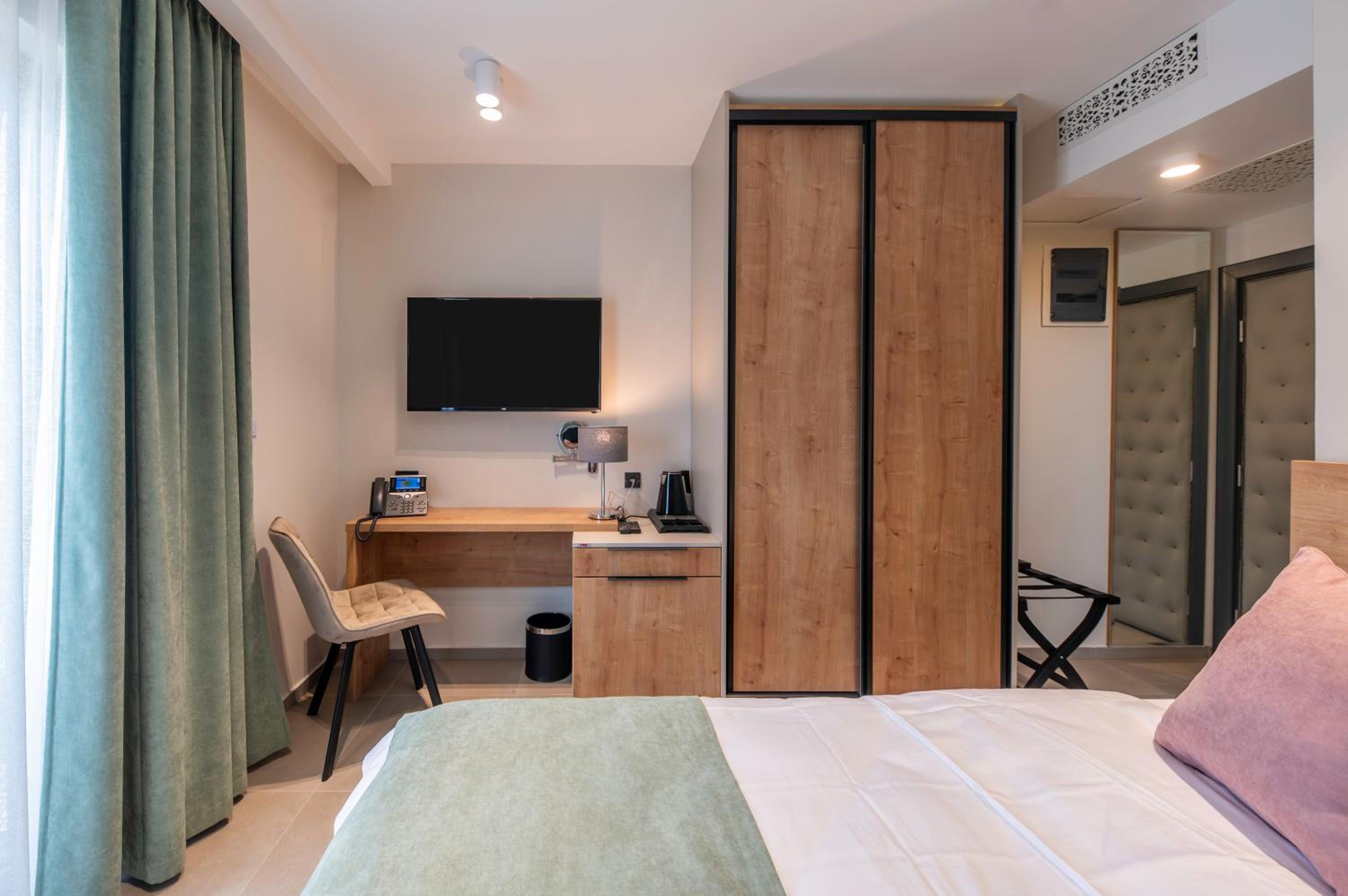Single Room with Garden View photo 1