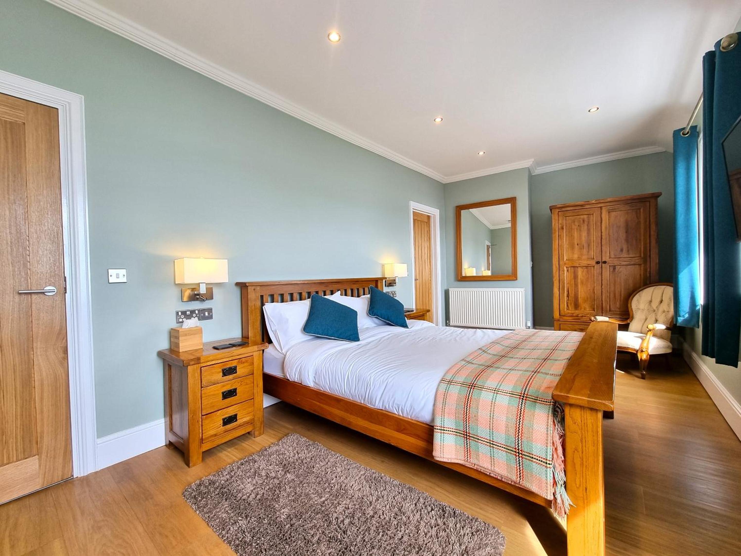 Superior King Room photo 3