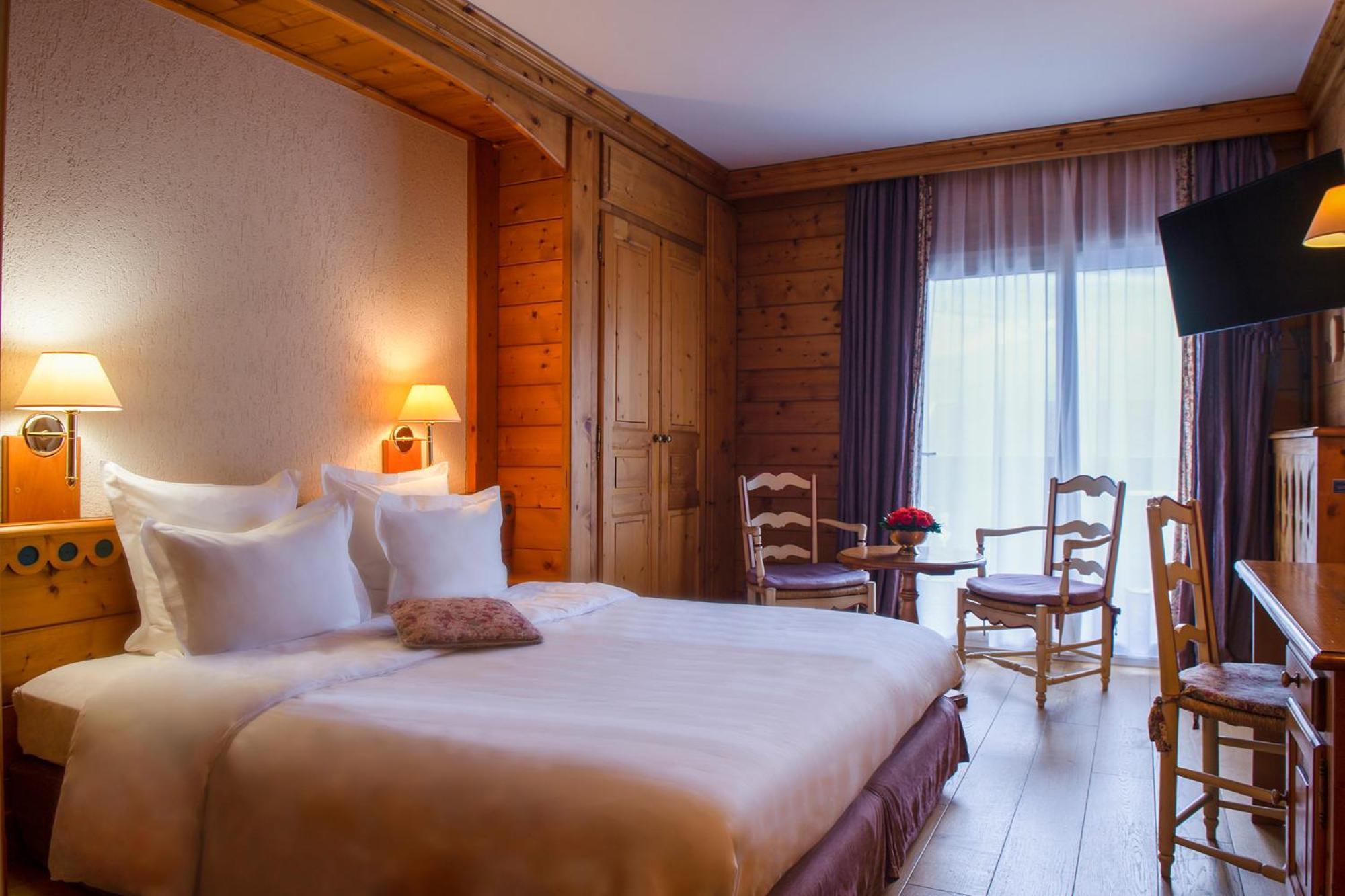 Classic Double Room (2 adults)