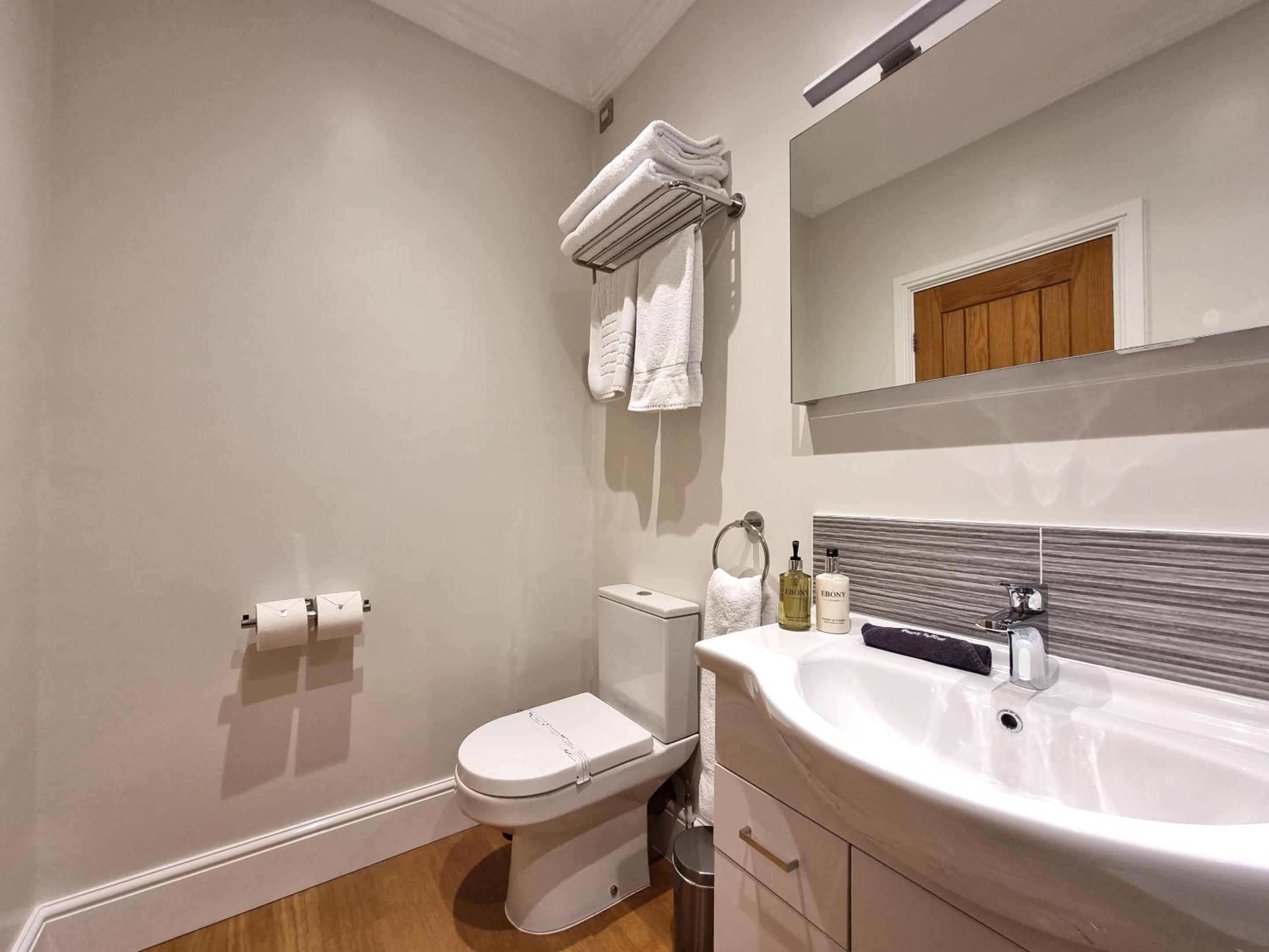 Deluxe King Room photo 3