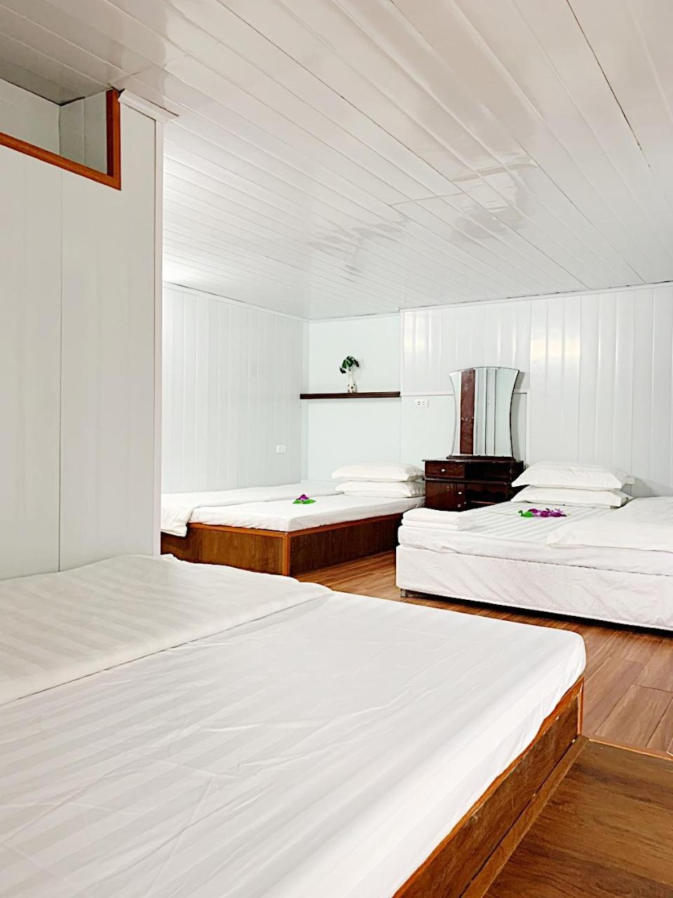 Mixed Dormitory Room photo 1