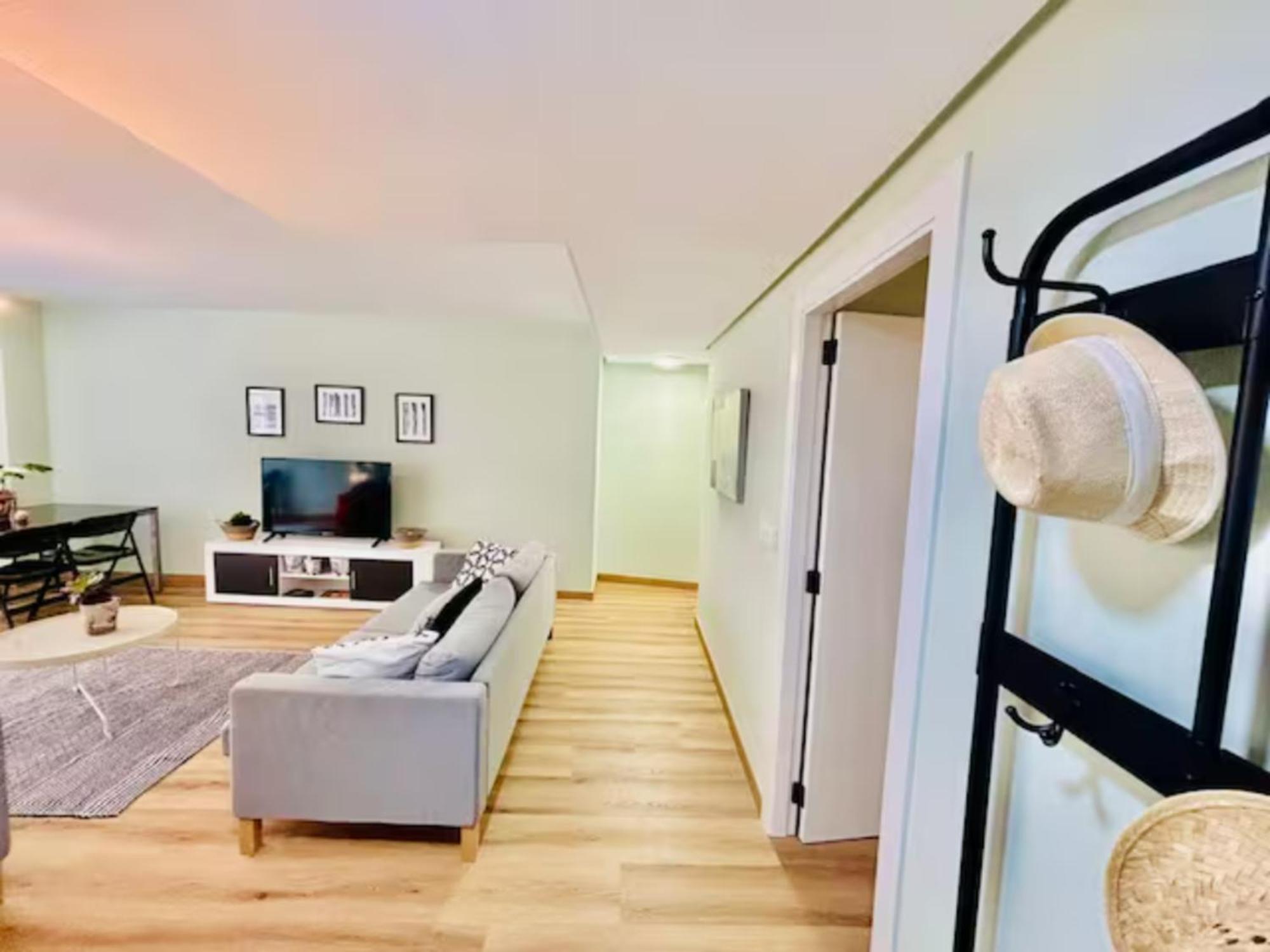 Three-Bedroom Apartment photo 3