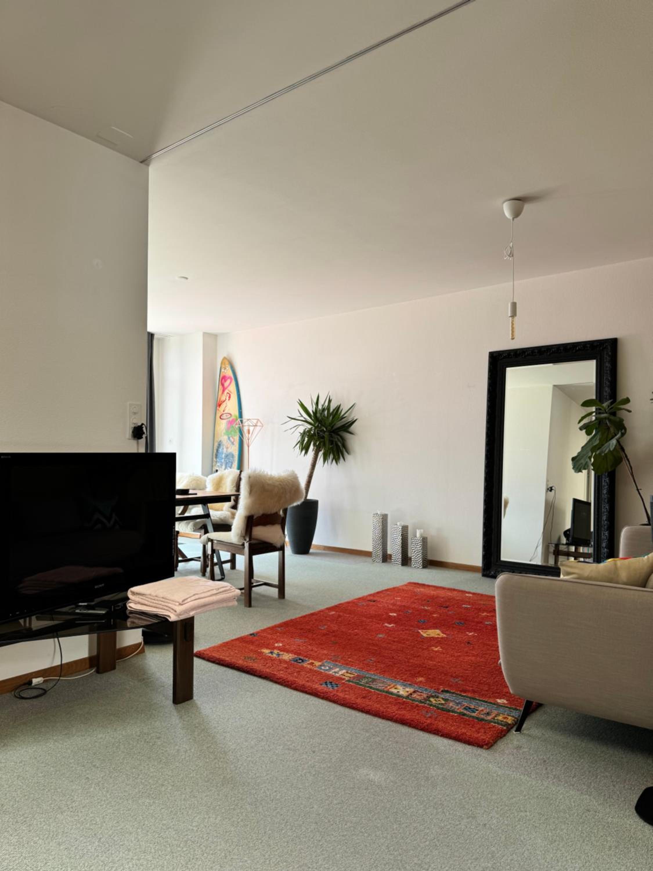 Three-Bedroom Apartment with Mountain View photo 2