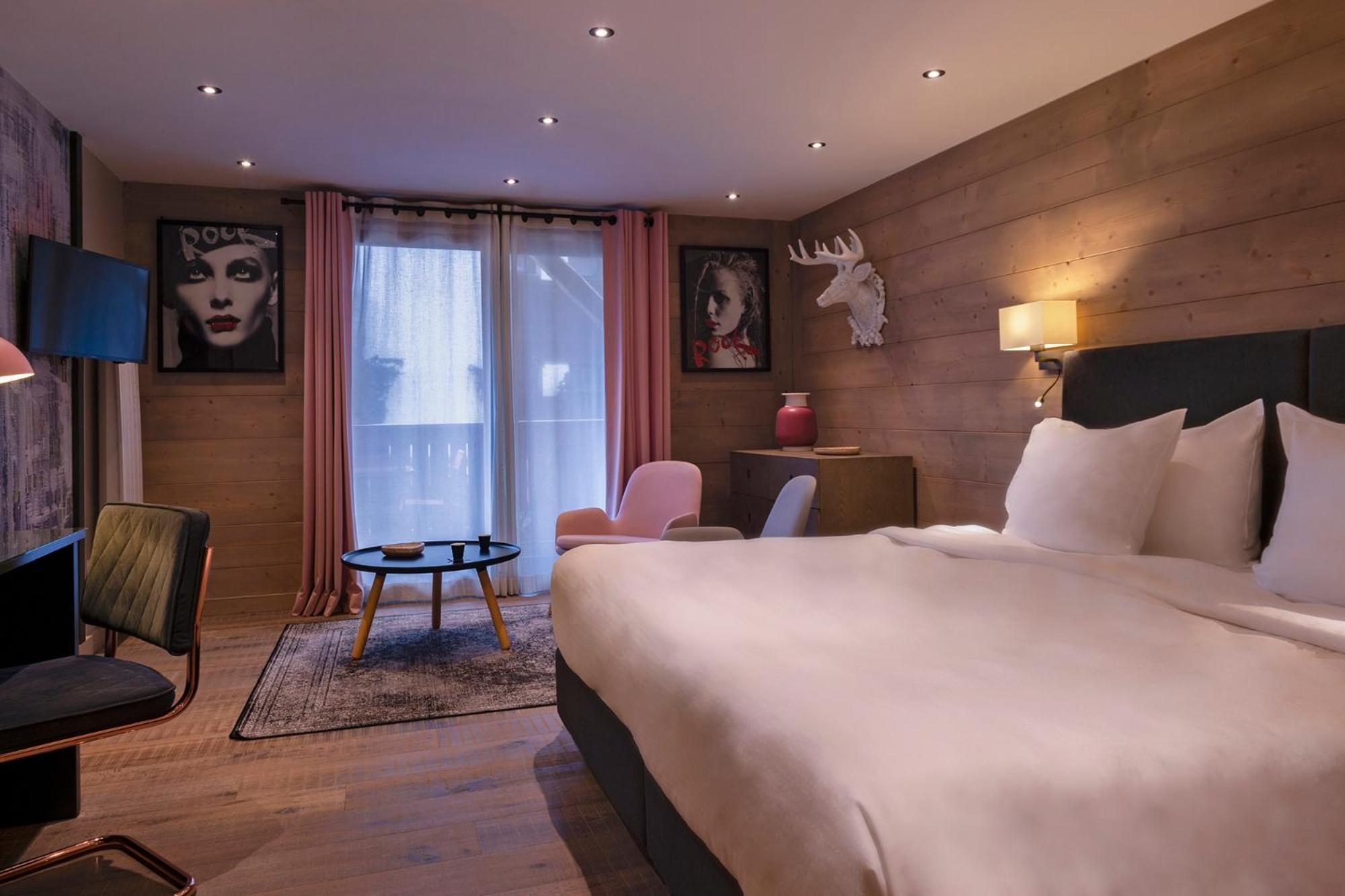 Junior Suite with Balcony