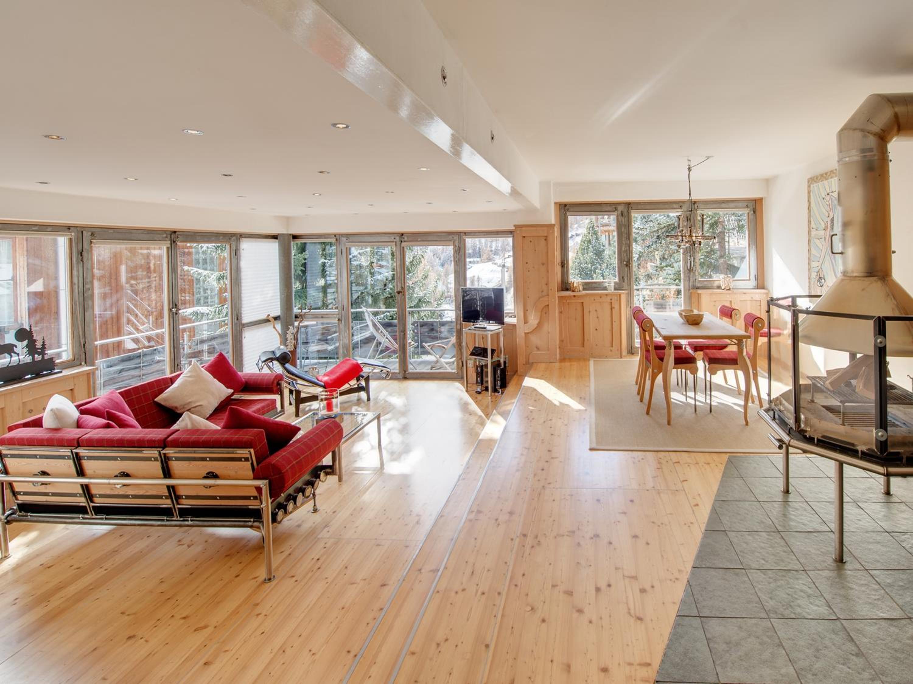 Two-Bedroom Apartment with Matterhorn View