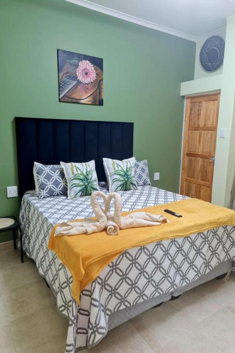 Deluxe Double or Twin Room photo 1