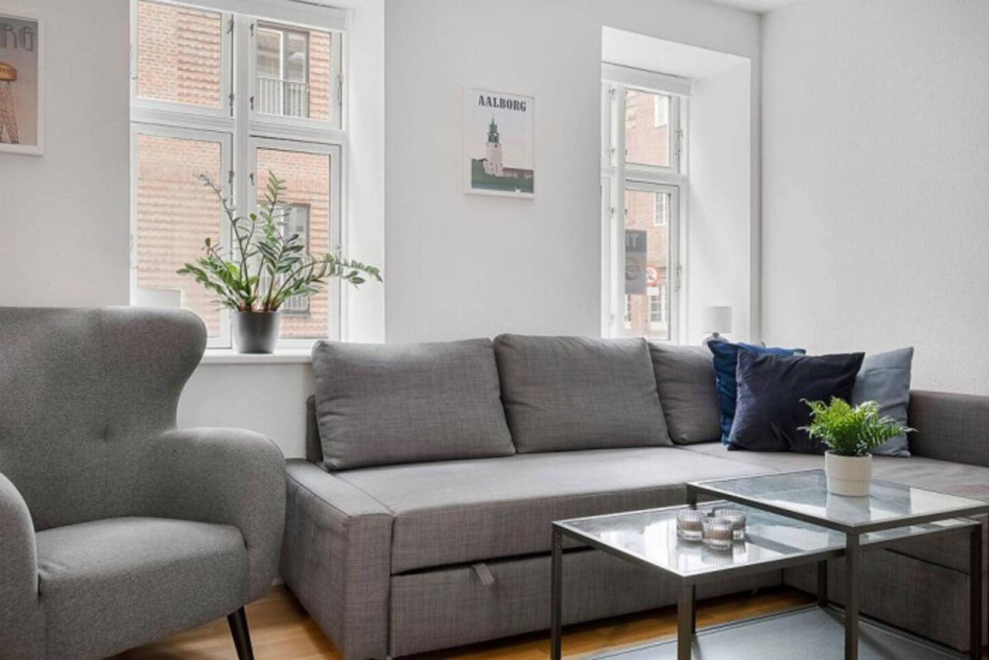 Apartment photo 2