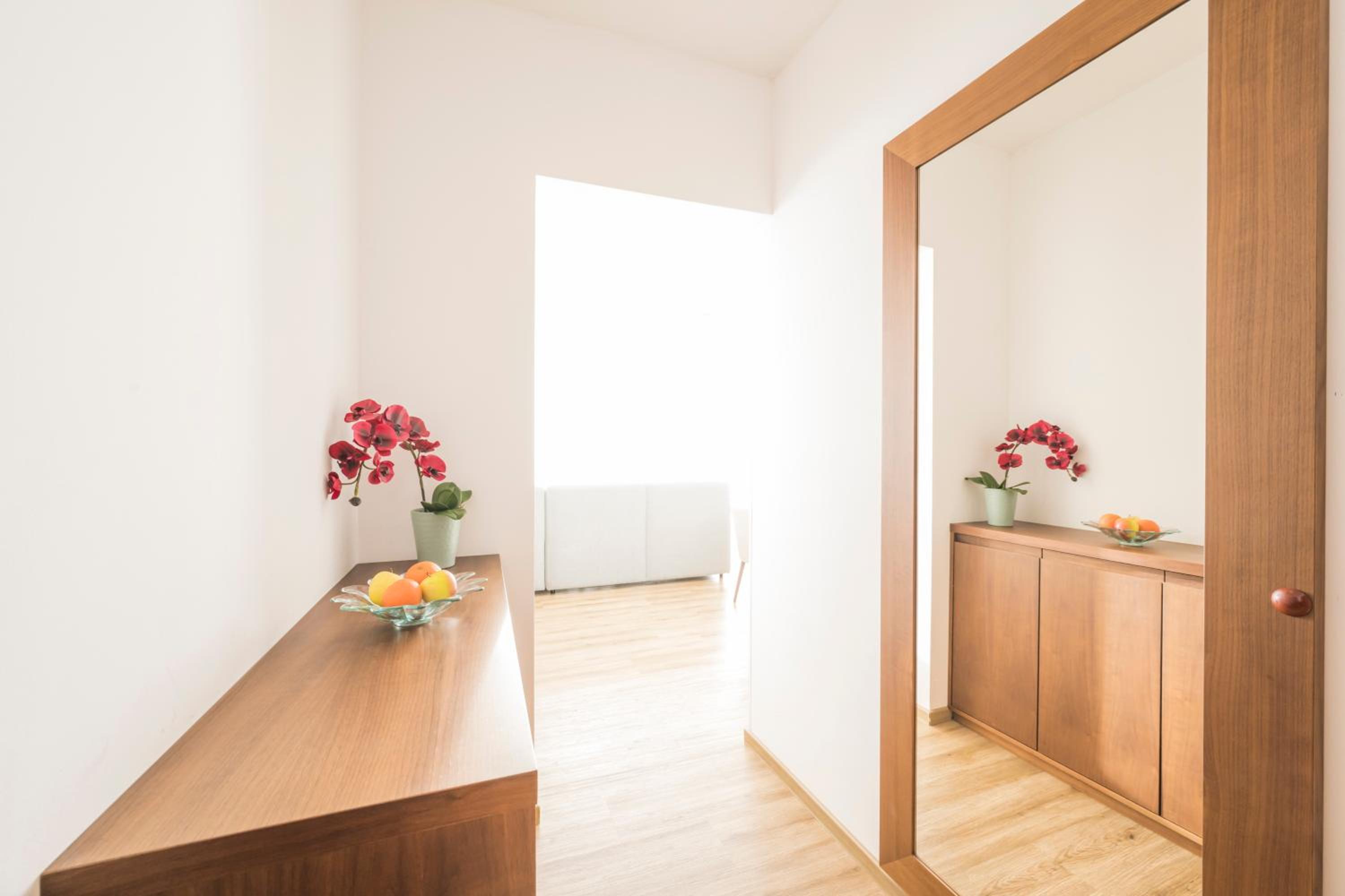 Apartment with Lake View photo 2
