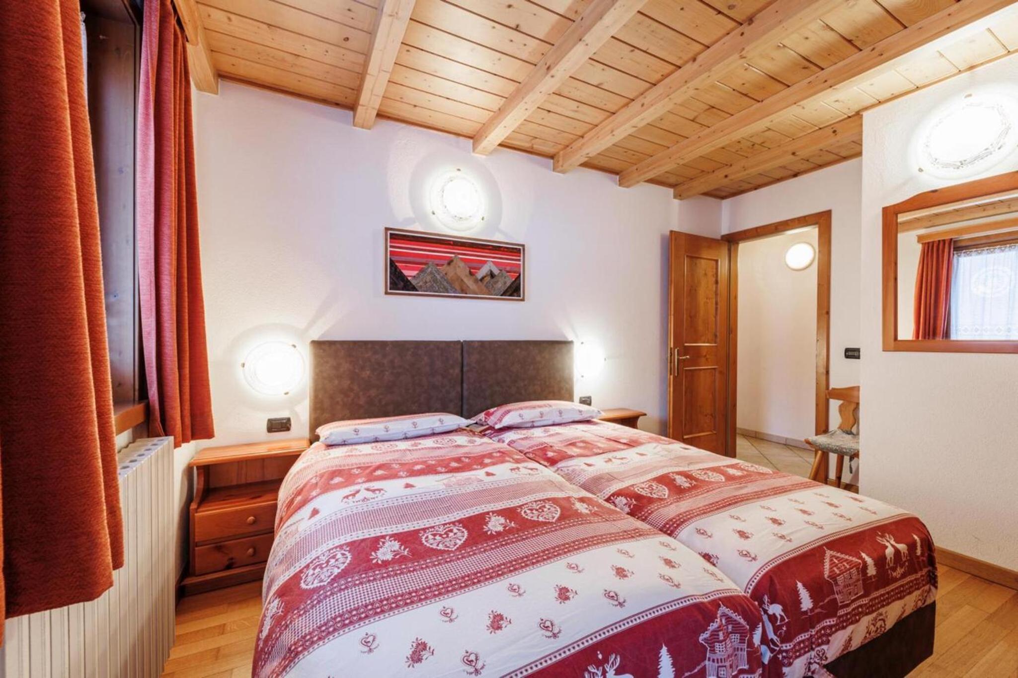 Two-Bedroom Deluxe Apartment with Garden View photo 1