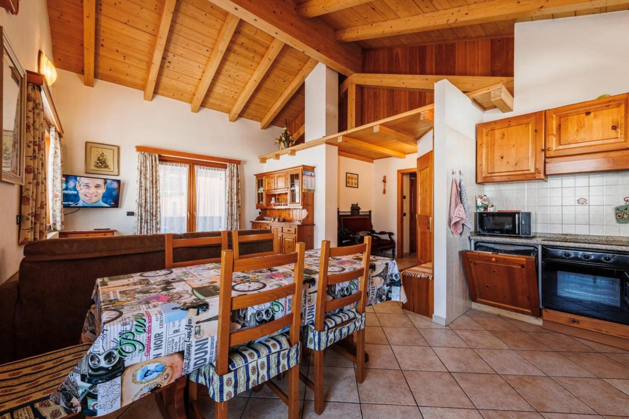 Two-Bedroom Deluxe Apartment with Garden View photo 2