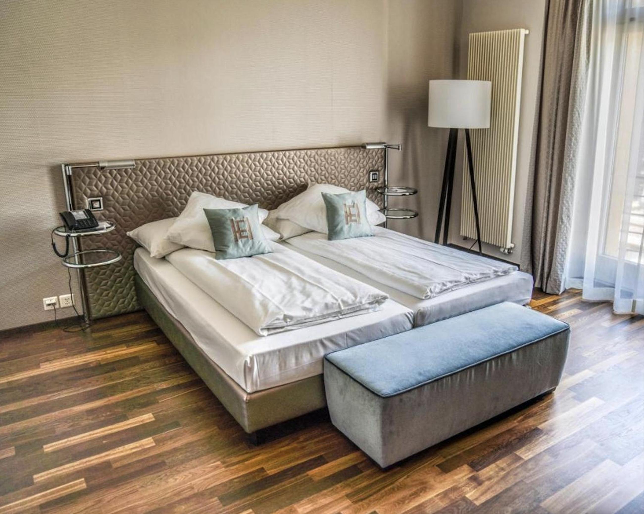 Premium Suite - Photo 1