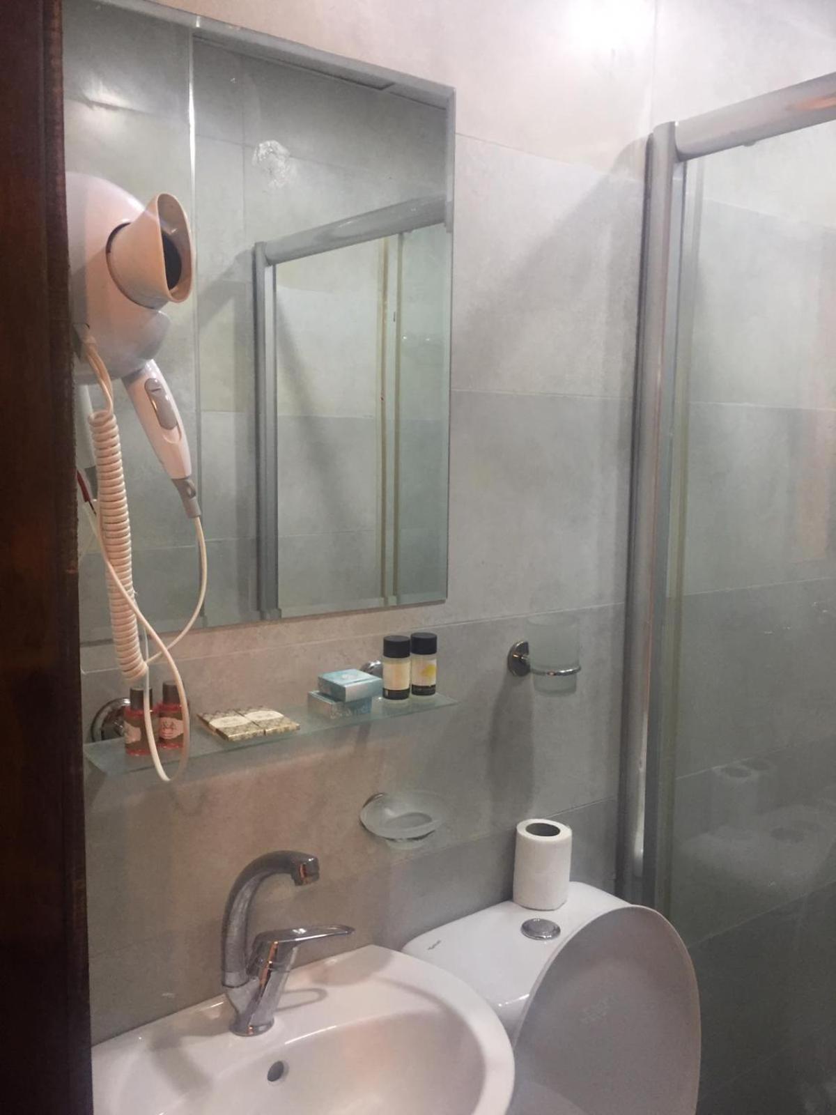 Deluxe Room (1 adult + 1 child) - Photo 12