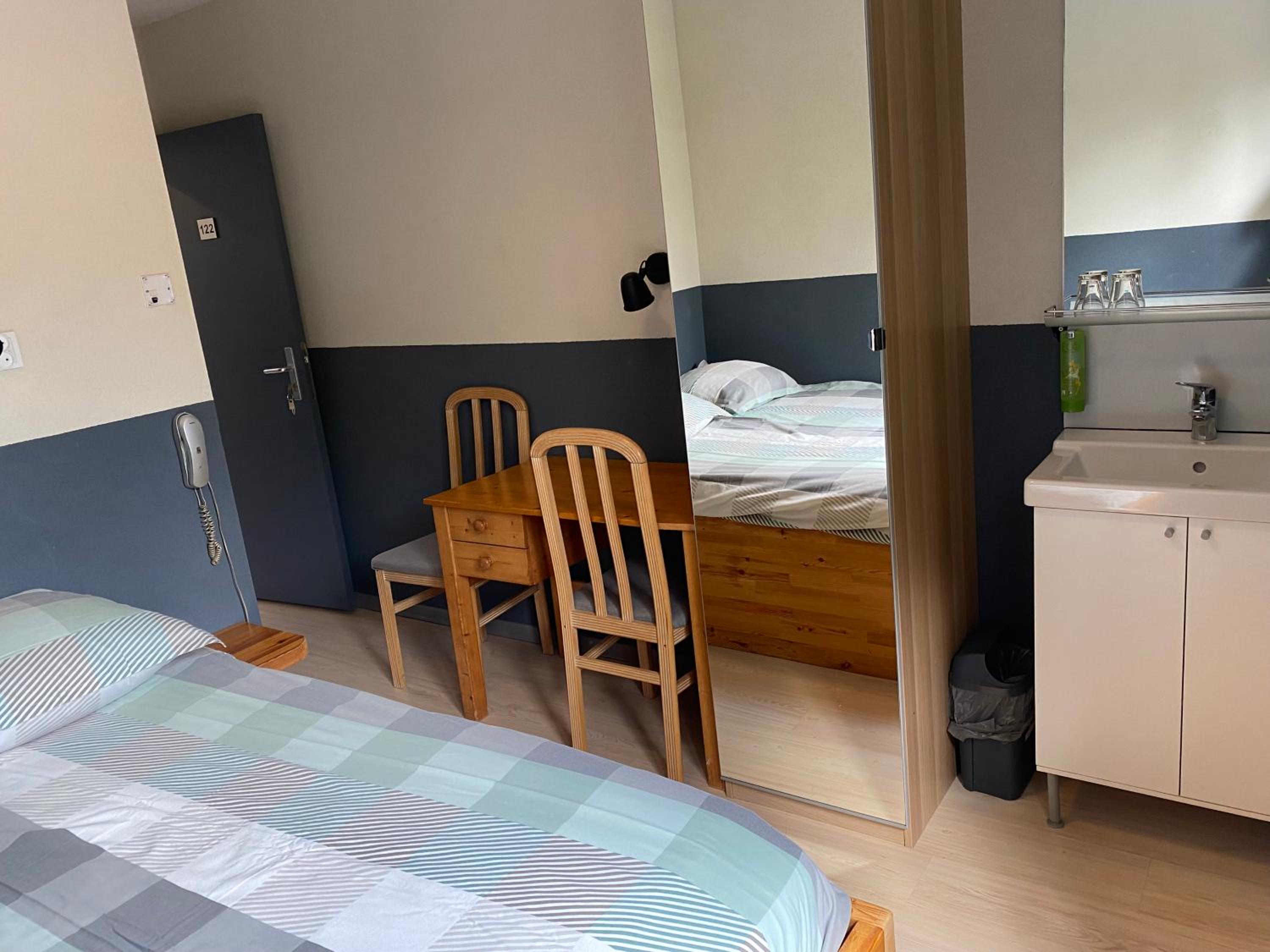 Single Room photo 2