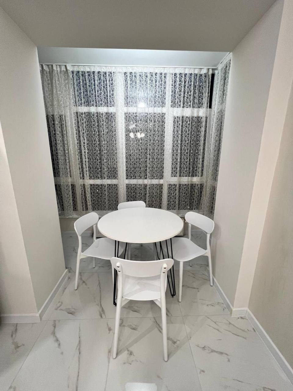 Family Two-Bedroom Apartment with View photo 2