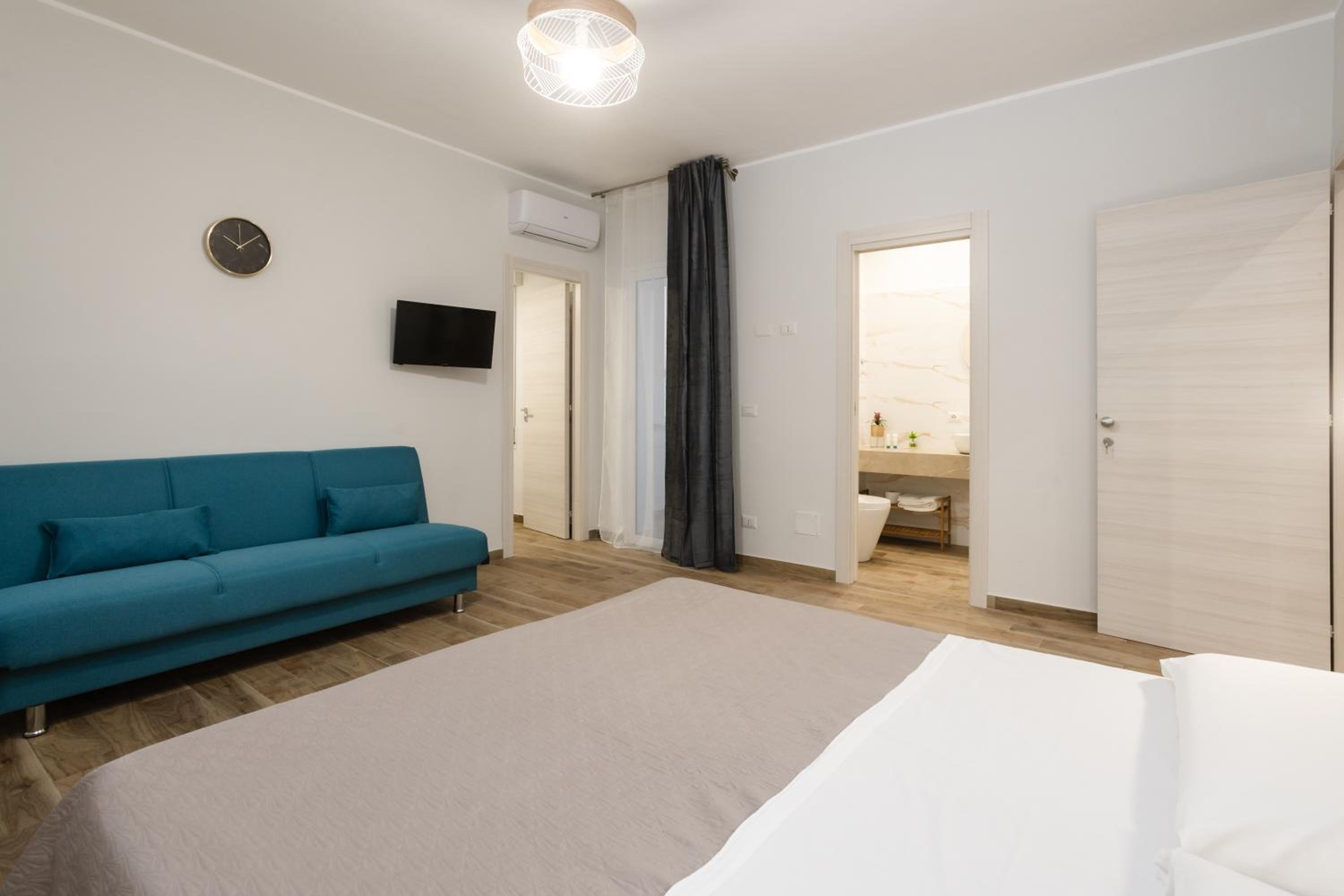 Superior Apartment photo 3