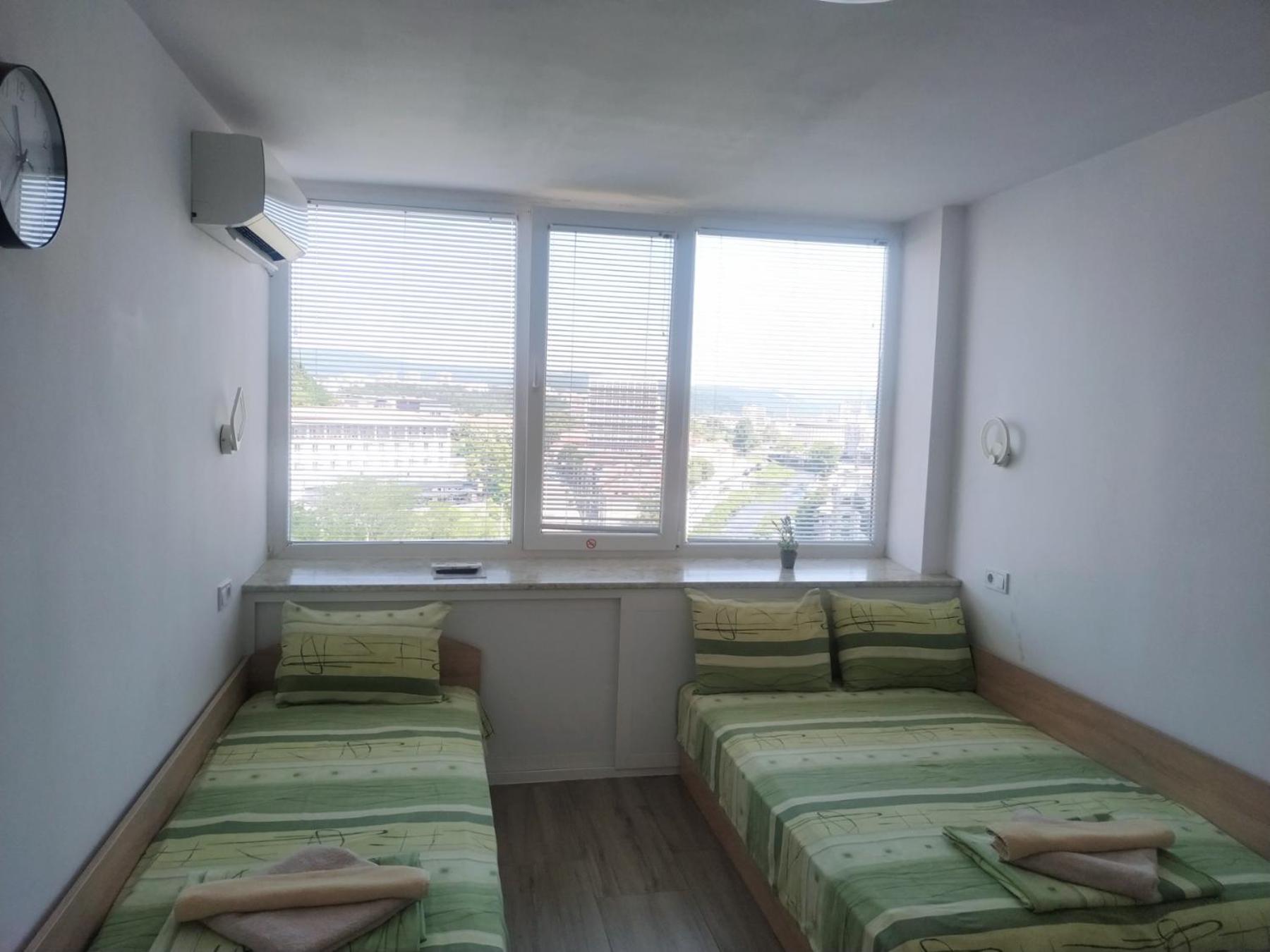 One-Bedroom Apartment - Photo 7