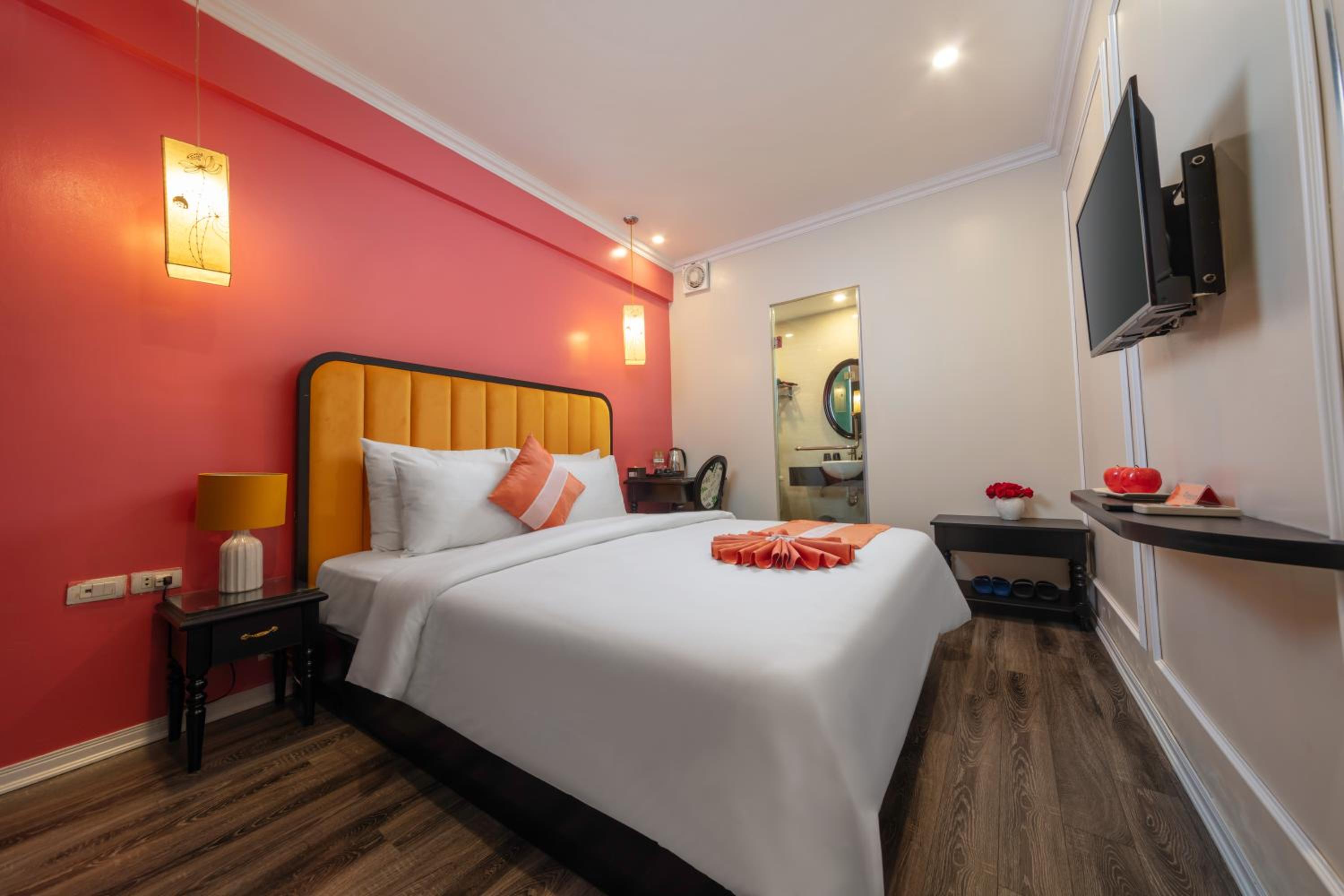 Standard King Room