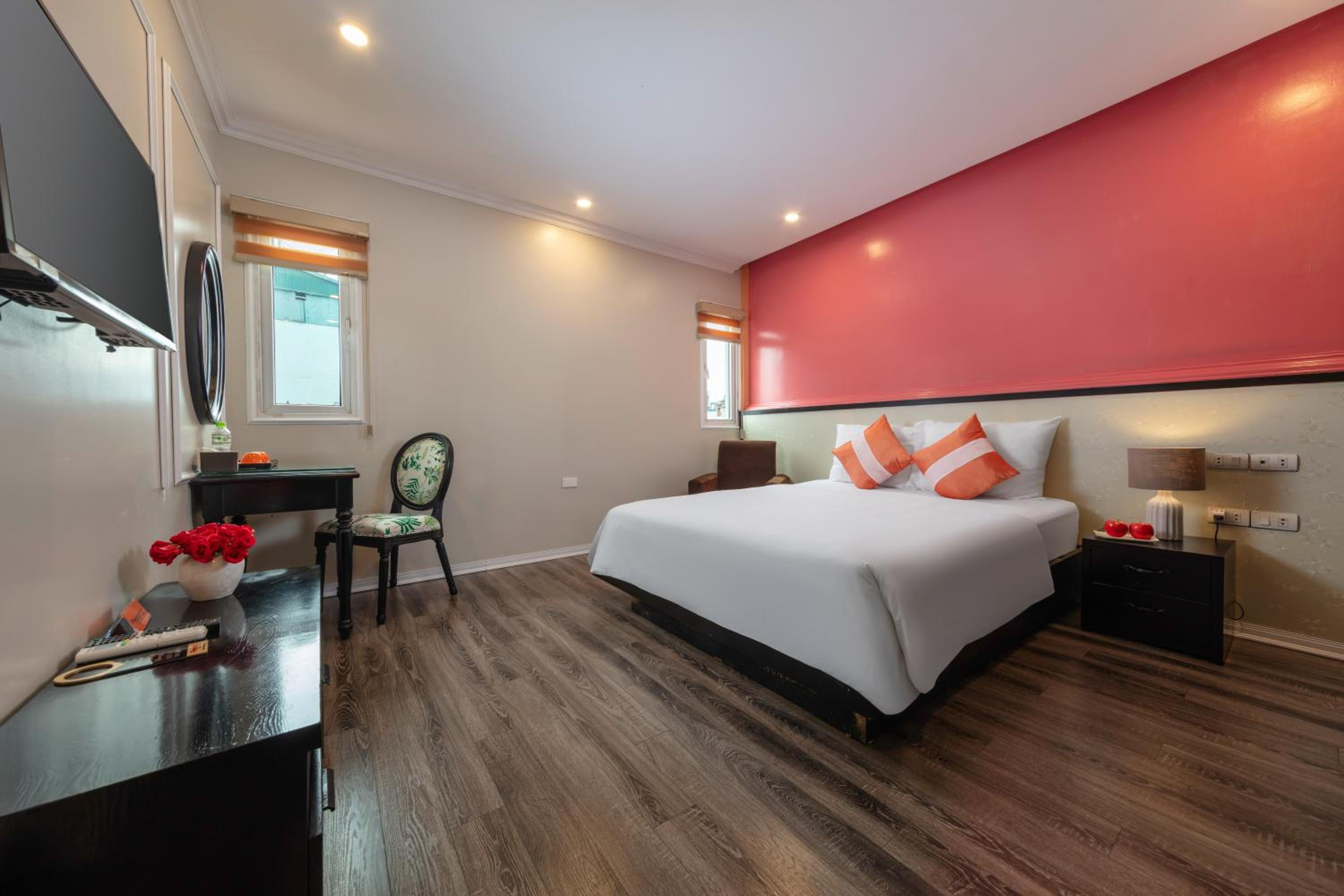 Deluxe Room (2 Adults + 1 Child)
