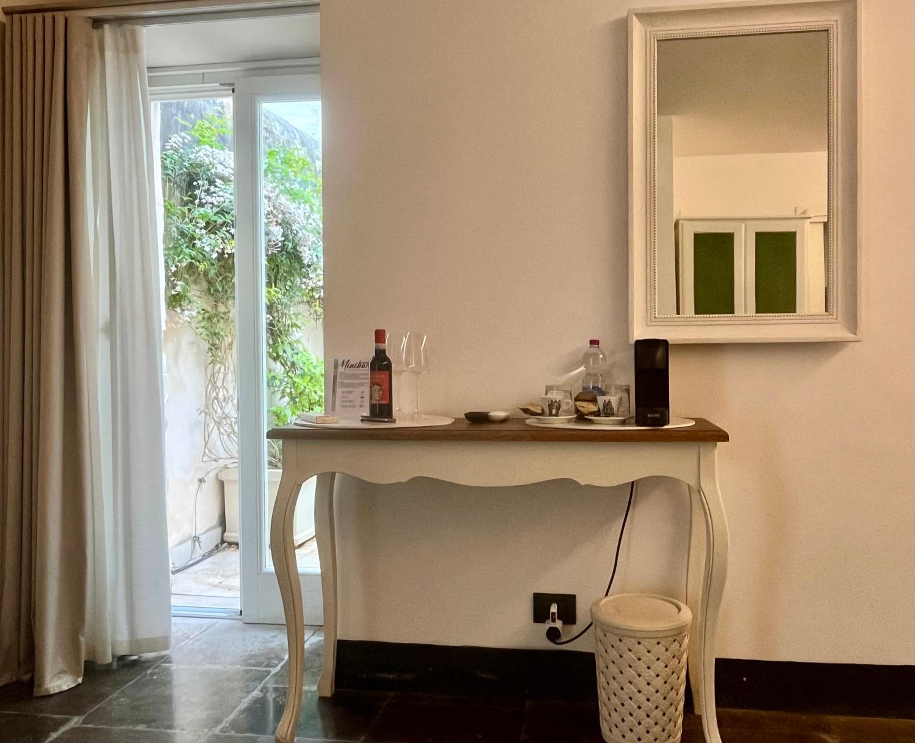 Double or Twin Room with Terrace photo 3