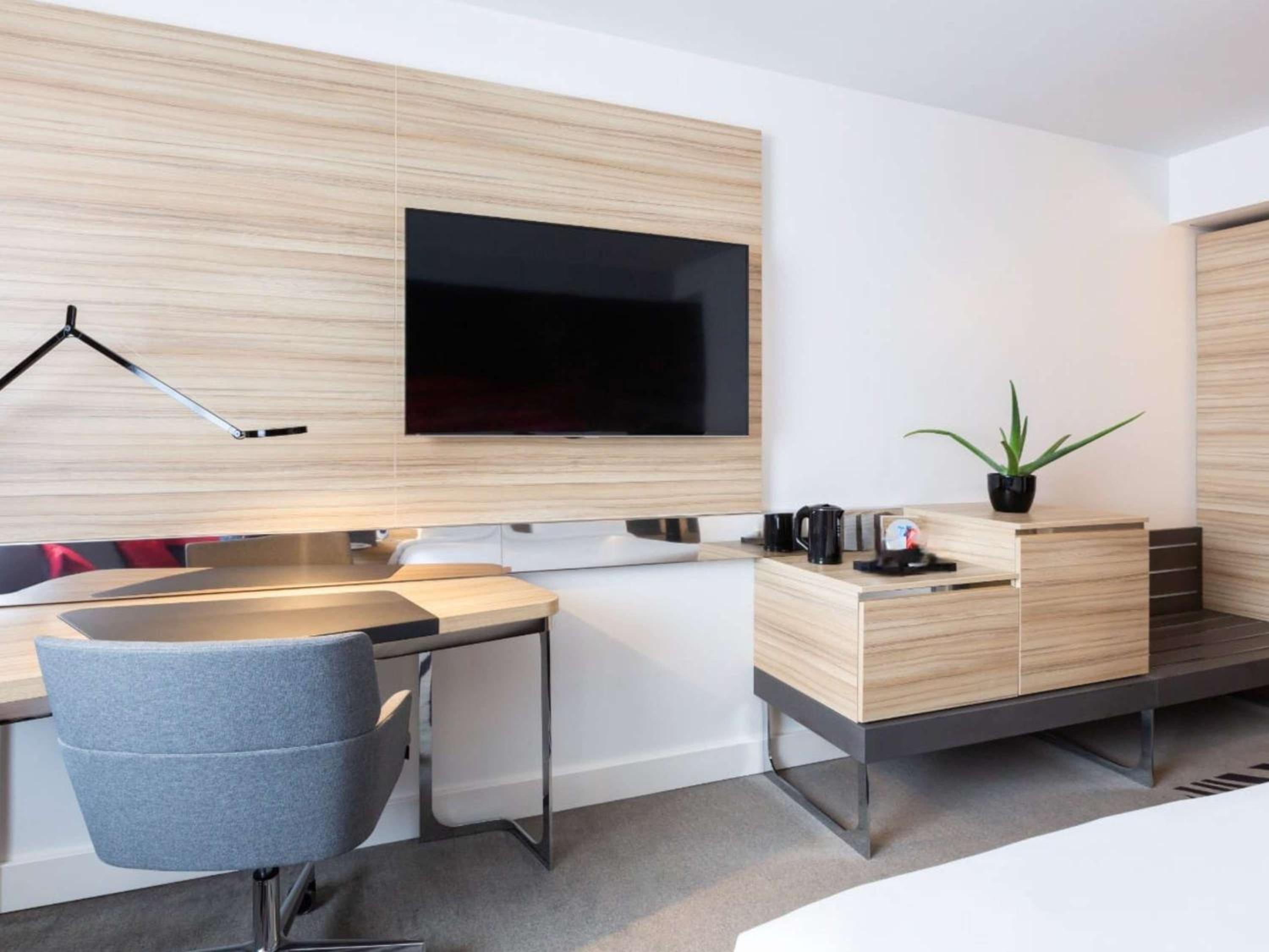 Executive Room with One Child's Sofa Bed (on request) - Photo 1
