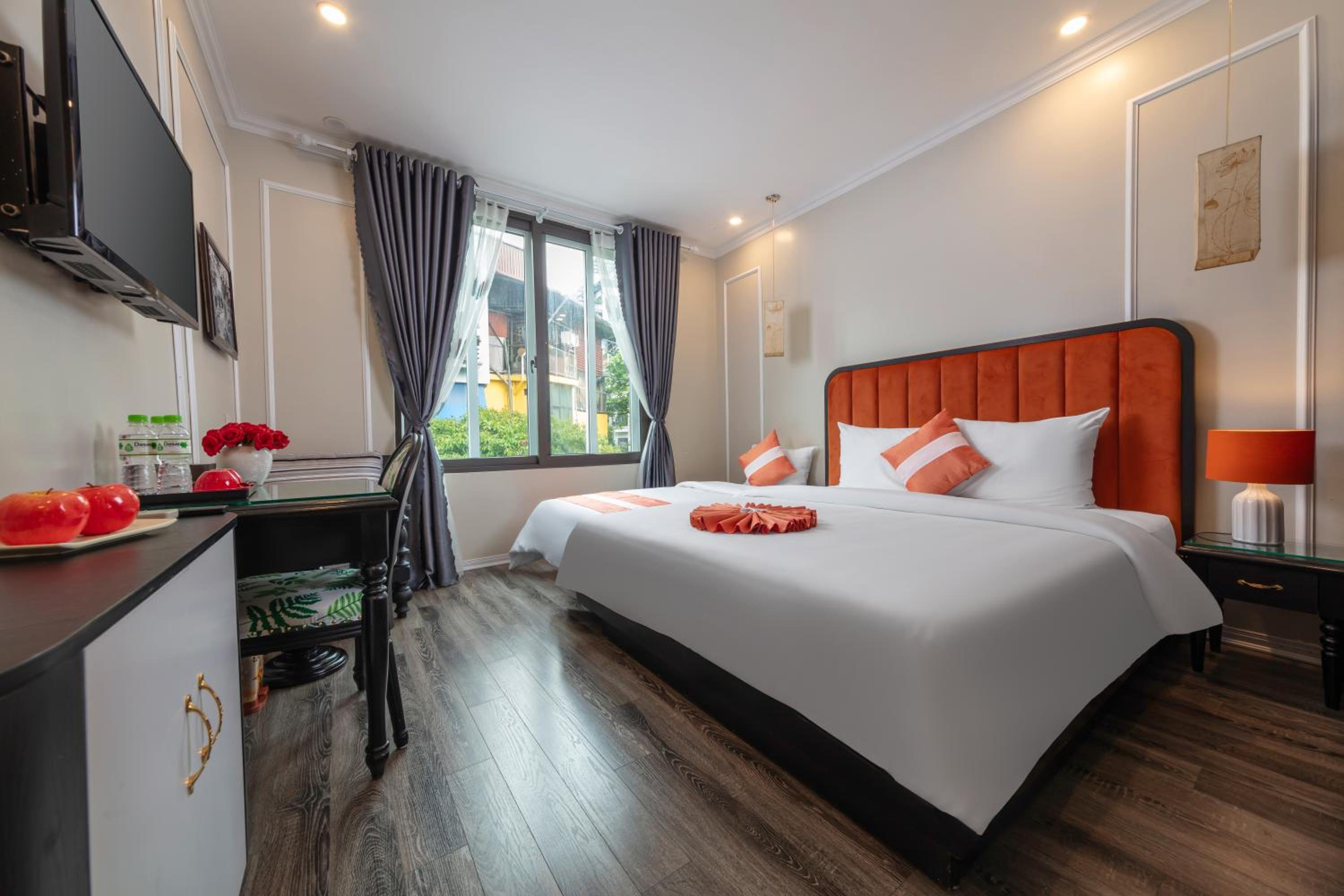 Deluxe Double Room with Extra Bed