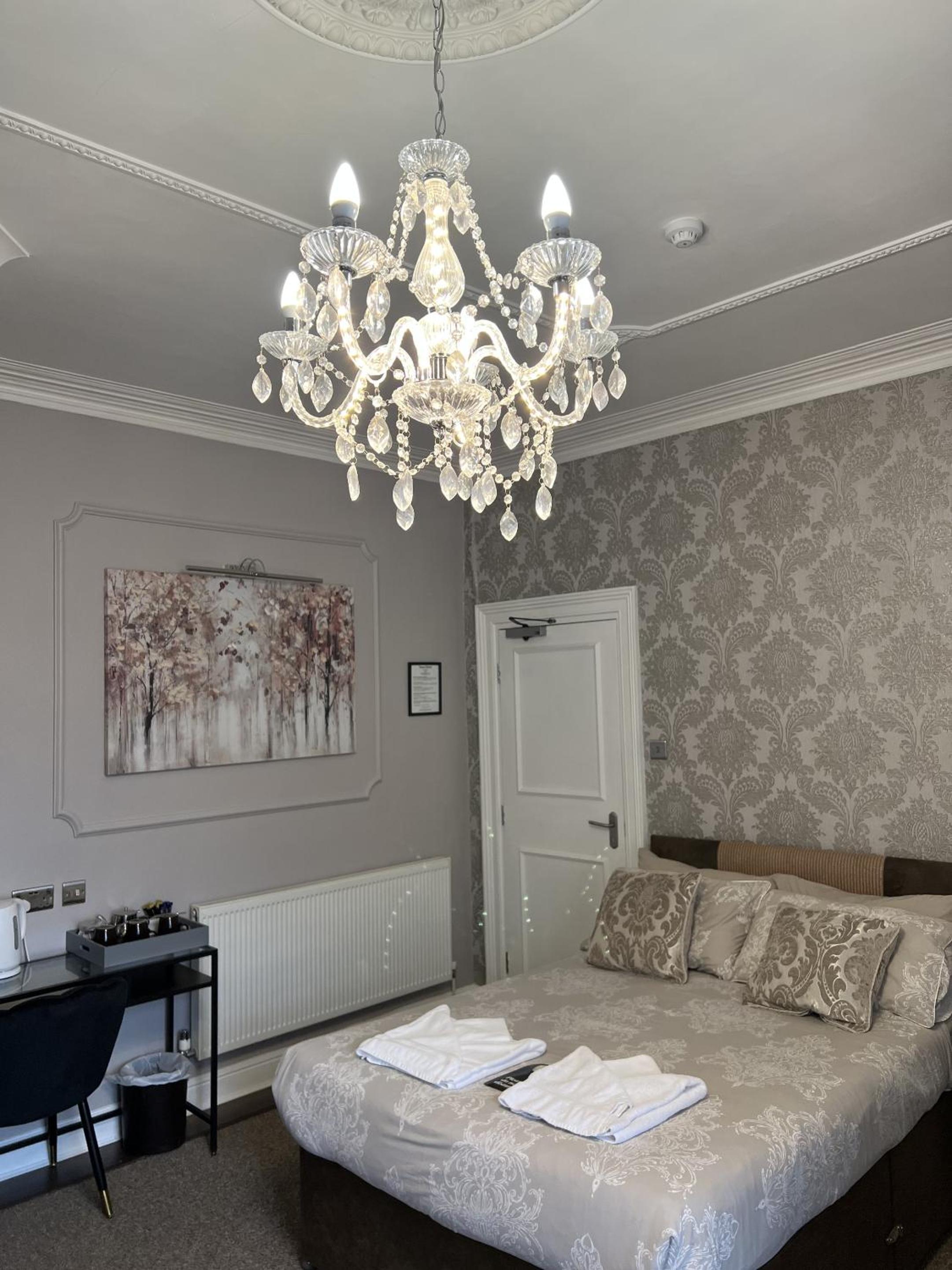 Standard Triple Room - Photo 8