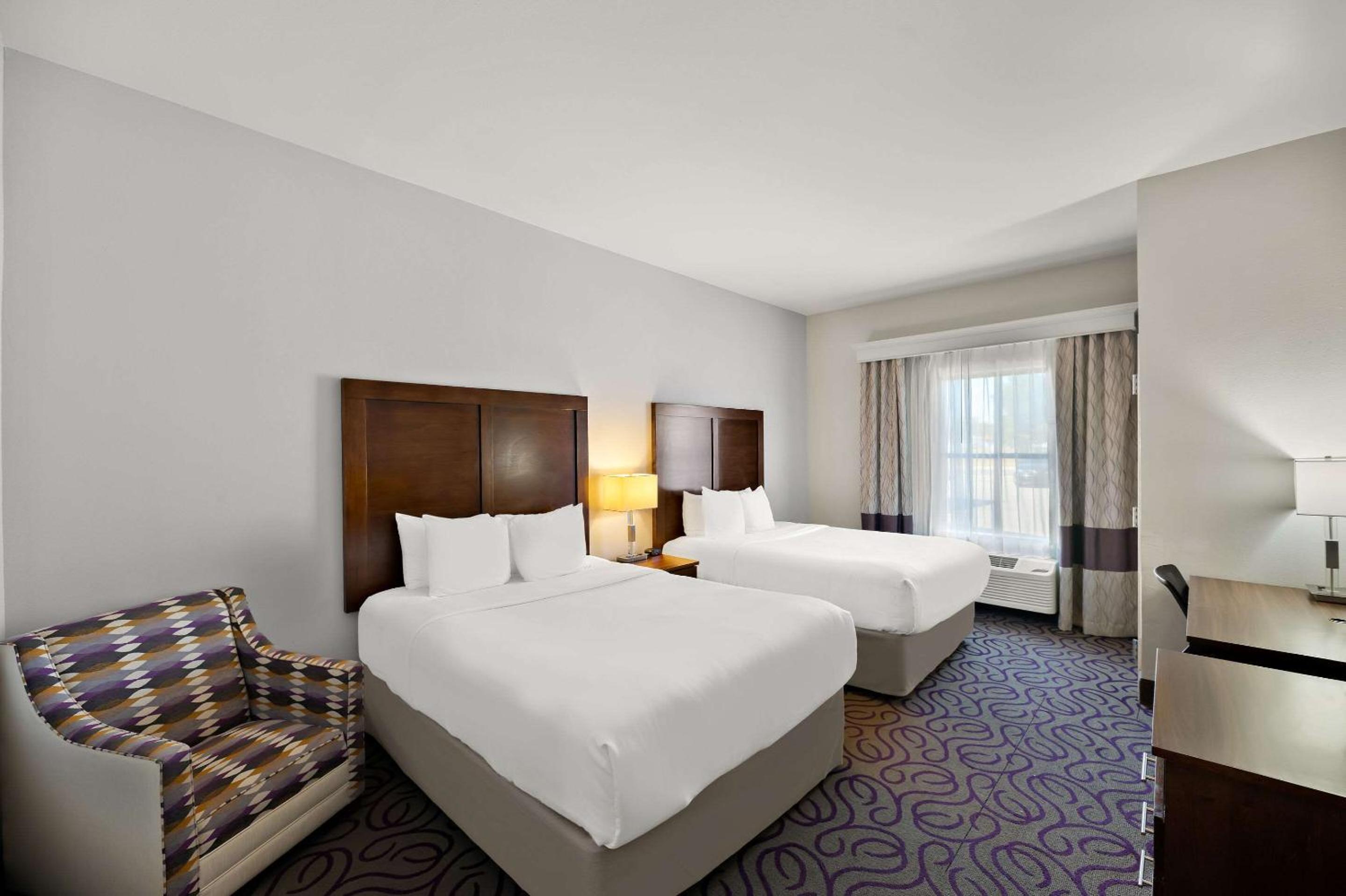 Queen Room with Two Queen Beds - Accessible/Non-Smoking  photo 1