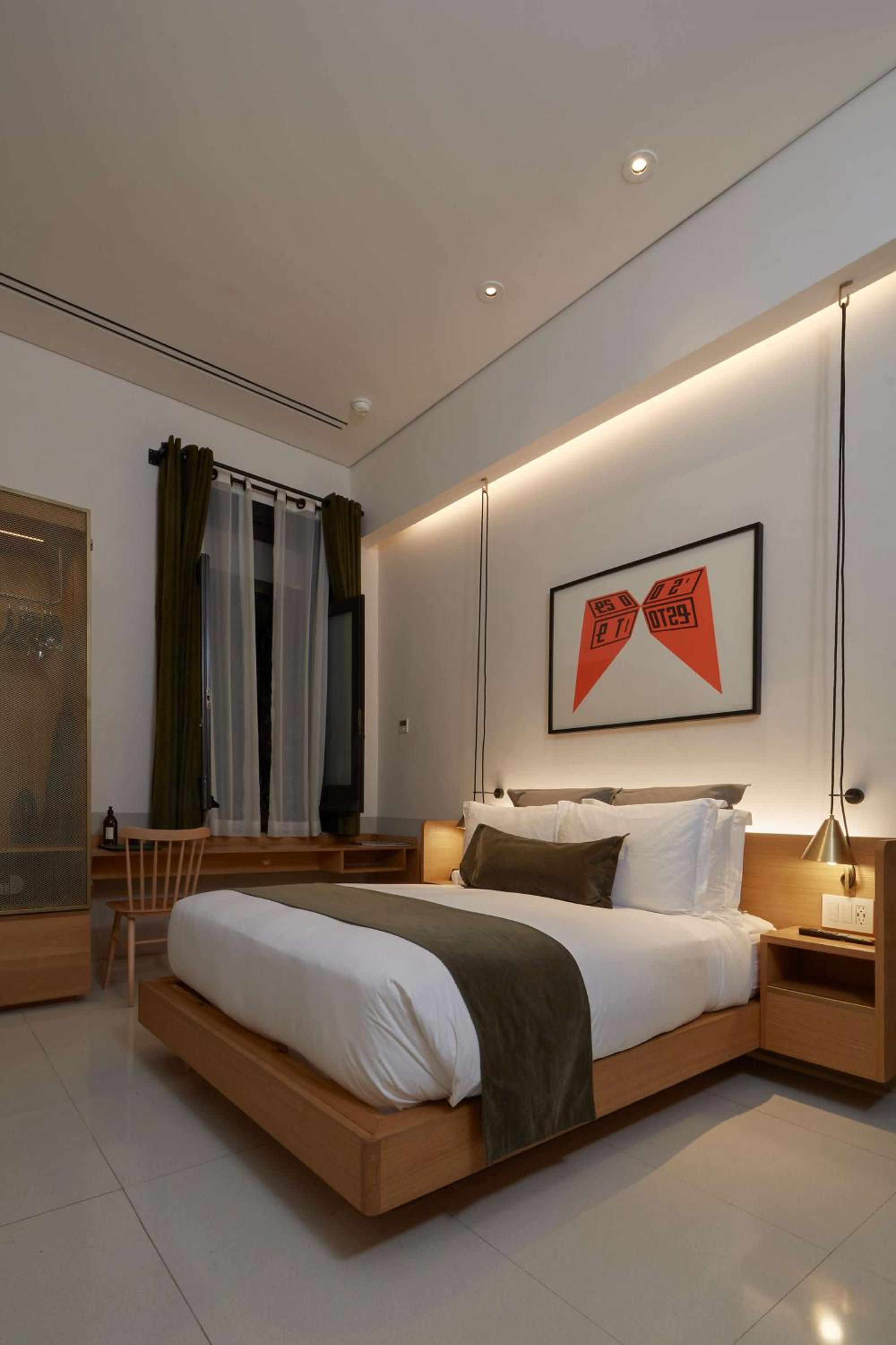 Queen Room - Photo 2