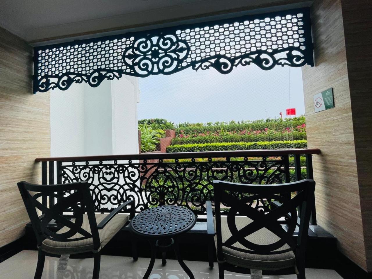Executive Double Room – 10% Discount on Foods & Soft Beverages* | 15% Discounts on Laundry Services* | INR 500 spa credit during your stay on selective Massage services. TnC Apply.* | Free Mini-bar – 2 cans of soft Beverages (Once on Arrival) Executive Double Room – 10% Discount on Foods & Soft Beverages* | 15% Discounts on Laundry Services* | INR 500 spa credit during your stay on selective Massage services. TnC Apply.* | Free Mini-bar – 2 cans of soft Beverages (Once on Arrival)