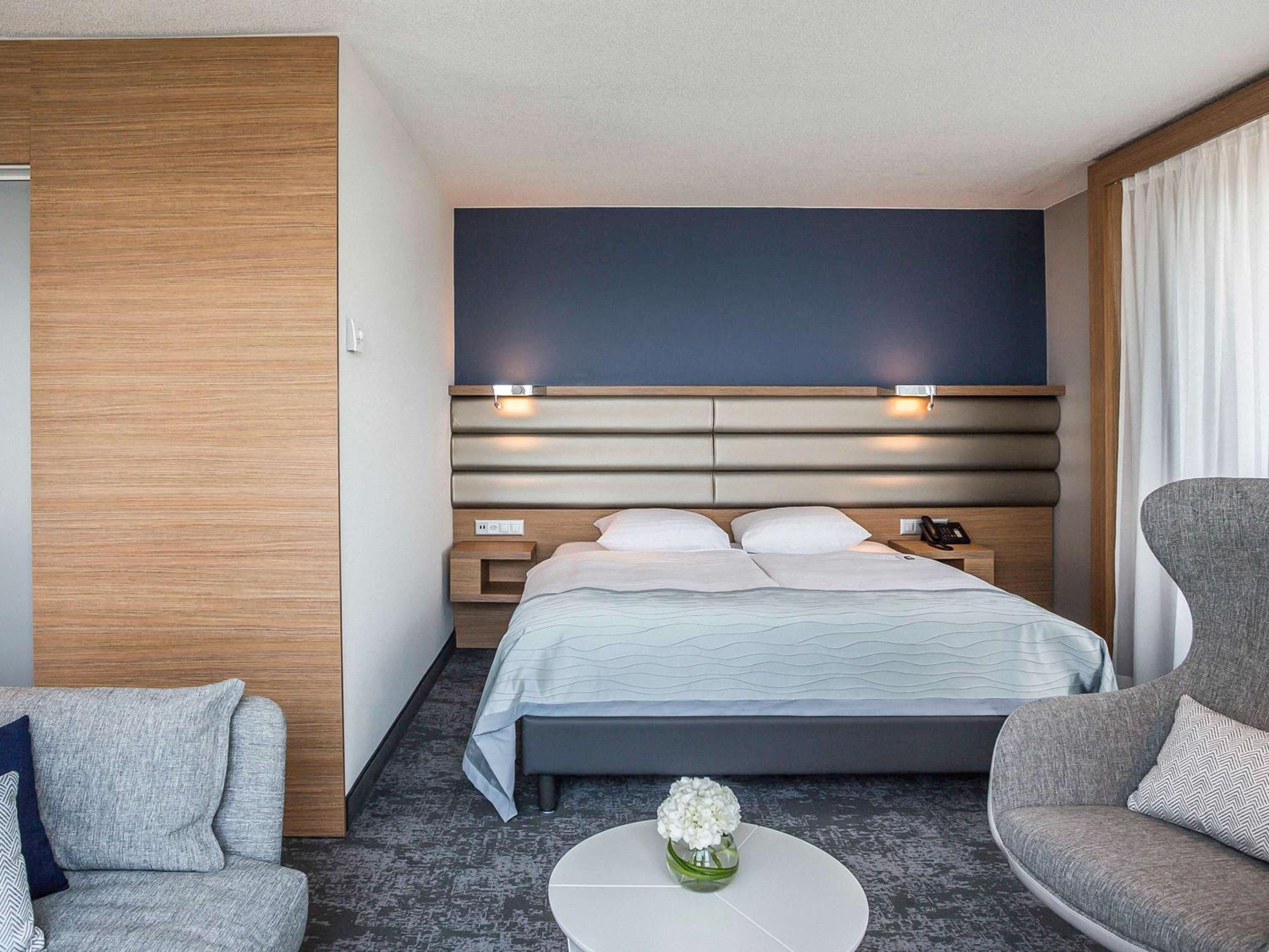 Premium Queen Room - Photo 1
