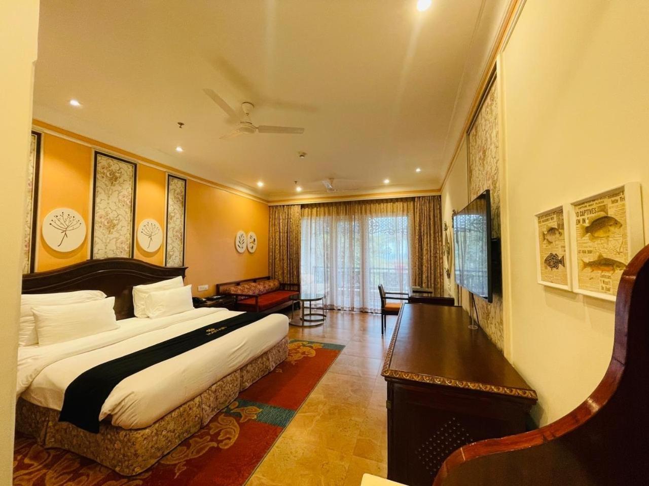 Ocean View Room – 10% Discount on Foods & Soft Beverages* | 15% Discounts on Laundry Services* | INR 500 spa credit during your stay on selective Massage services. TnC Apply.* | Free Mini-bar – 2 cans of soft Beverages (Once on Arrival)
