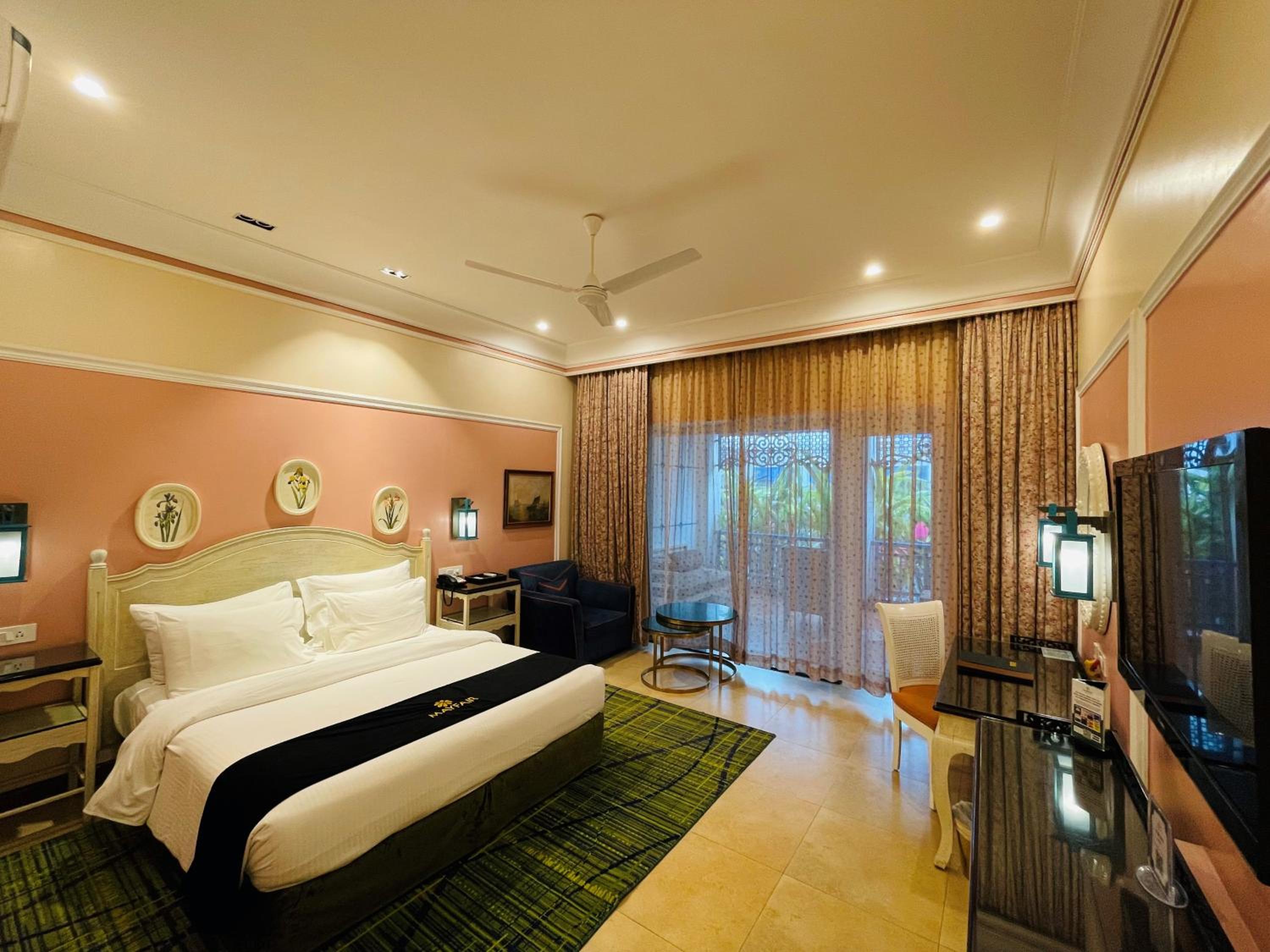 Executive Double Room – 10% Discount on Foods & Soft Beverages* | 15% Discounts on Laundry Services* | INR 500 spa credit during your stay on selective Massage services. TnC Apply.* | Free Mini-bar – 2 cans of soft Beverages (Once on Arrival) Executive Double Room – 10% Discount on Foods & Soft Beverages* | 15% Discounts on Laundry Services* | INR 500 spa credit during your stay on selective Massage services. TnC Apply.* | Free Mini-bar – 2 cans of soft Beverages (Once on Arrival)
