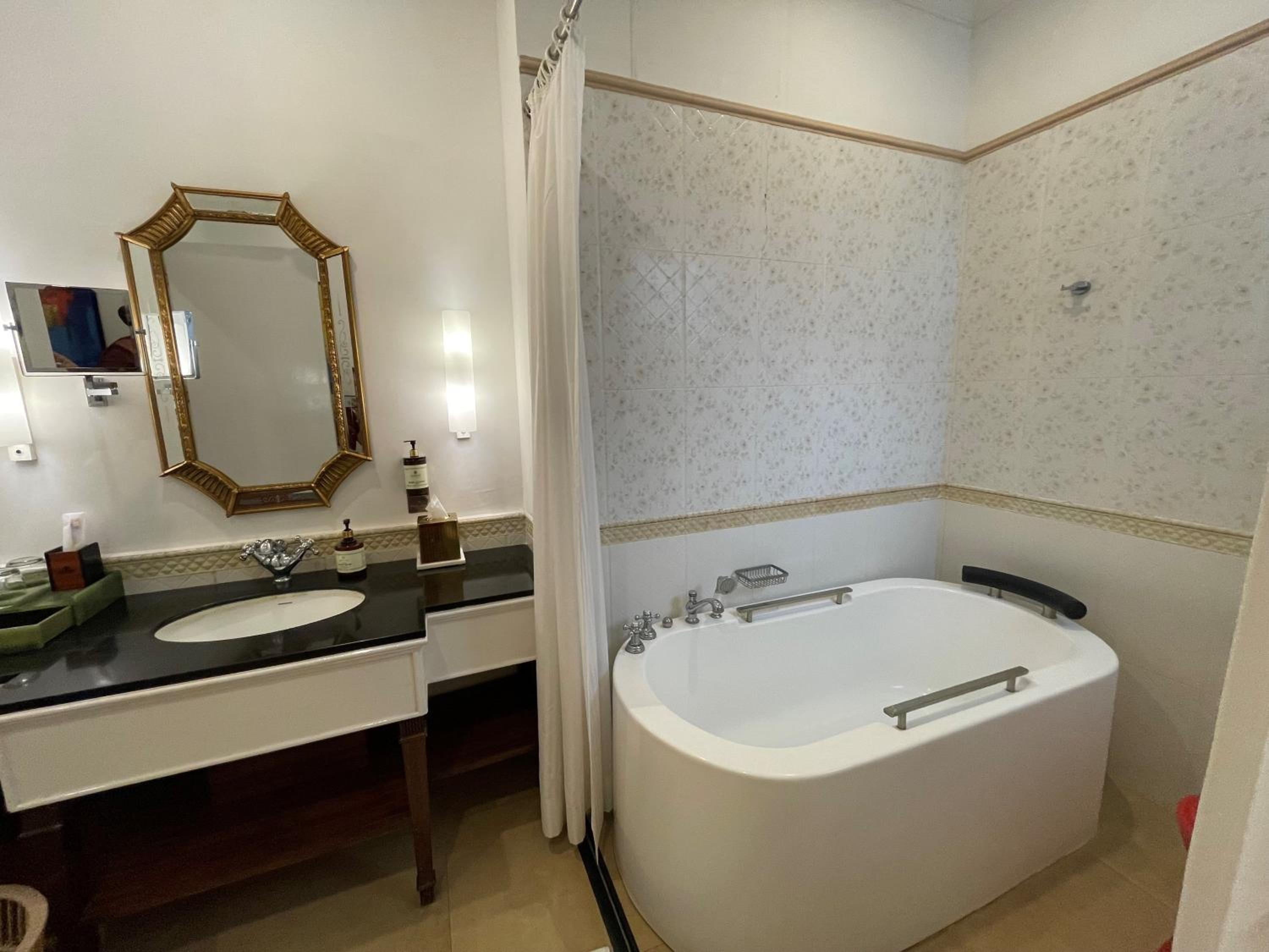 Family Room - 10% Discount on Foods & Soft Beverages* | 15% Discounts on Laundry Services* | INR 500 spa credit during your stay on selective Massage services. TnC Apply.* | Free Mini-bar - 2 cans of soft Beverages (Once on Arrival) Family Room - 10% Discount on Foods & Soft Beverages* | 15% Discounts on Laundry Services* | INR 500 spa credit during your stay on selective Massage services. TnC Apply.* | Free Mini-bar - 2 cans of soft Beverages (Once on Arrival)