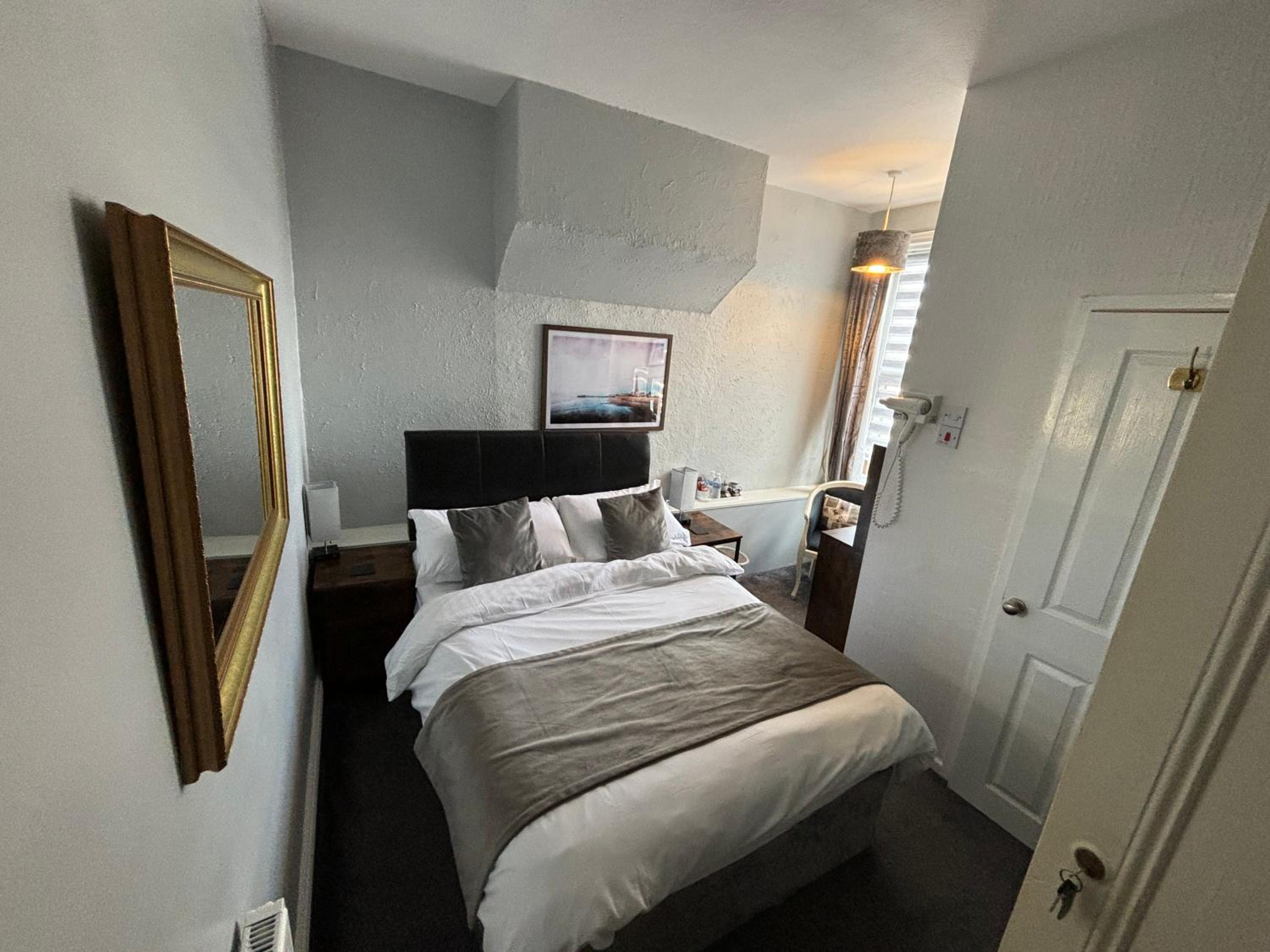 Large Double Room