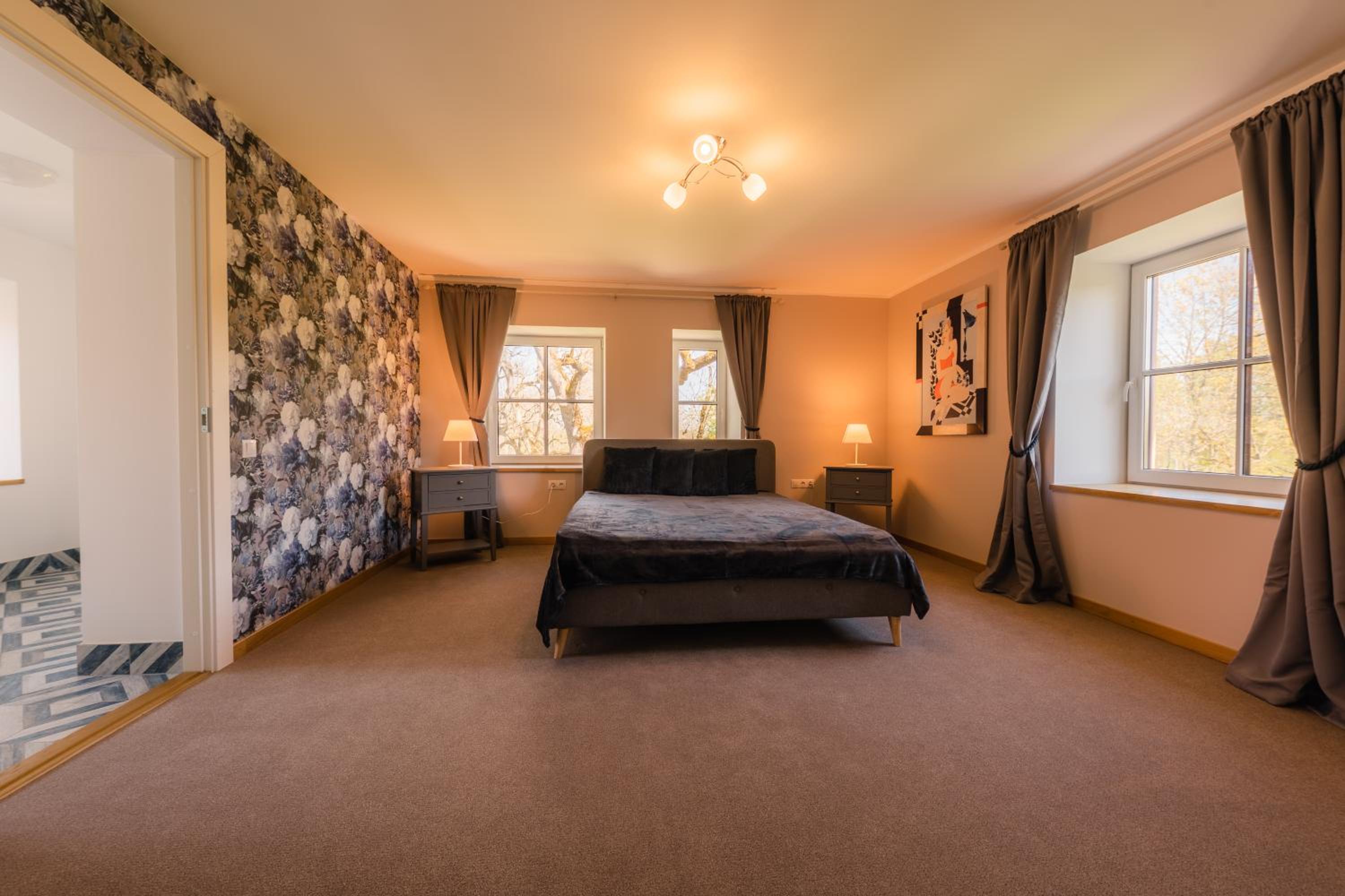 Deluxe Double Room with Extra Bed photo 2