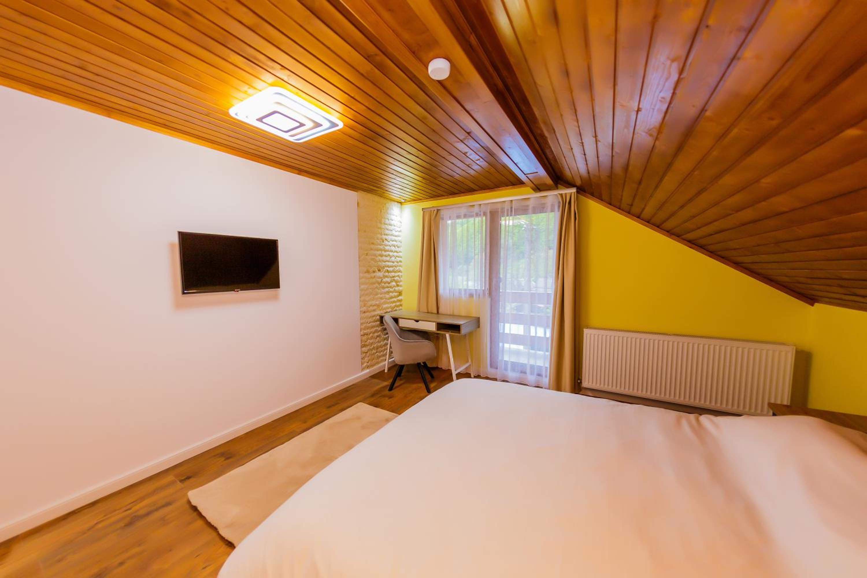 Three-Bedroom Villa photo 2