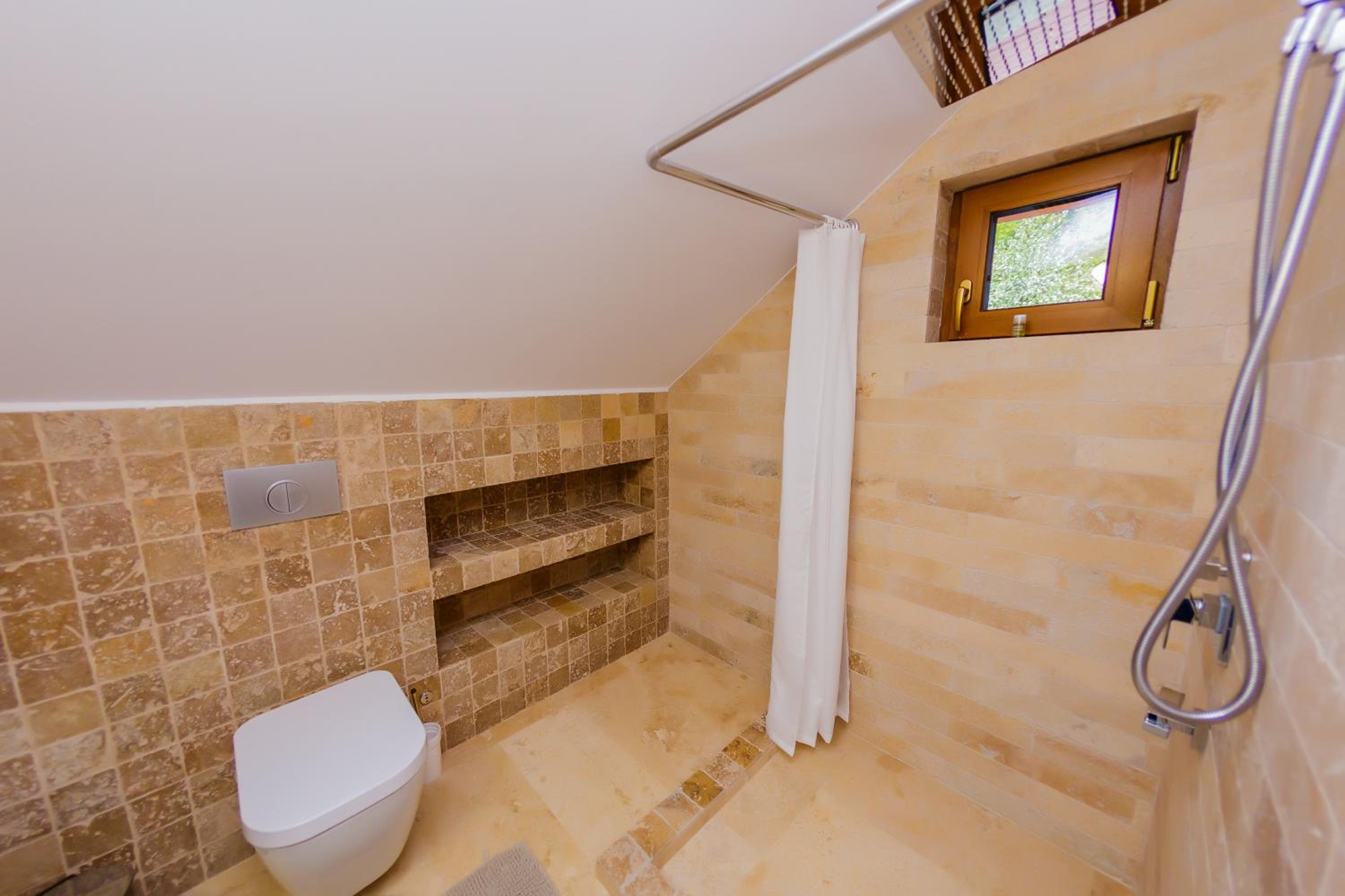 Three-Bedroom Villa photo 3
