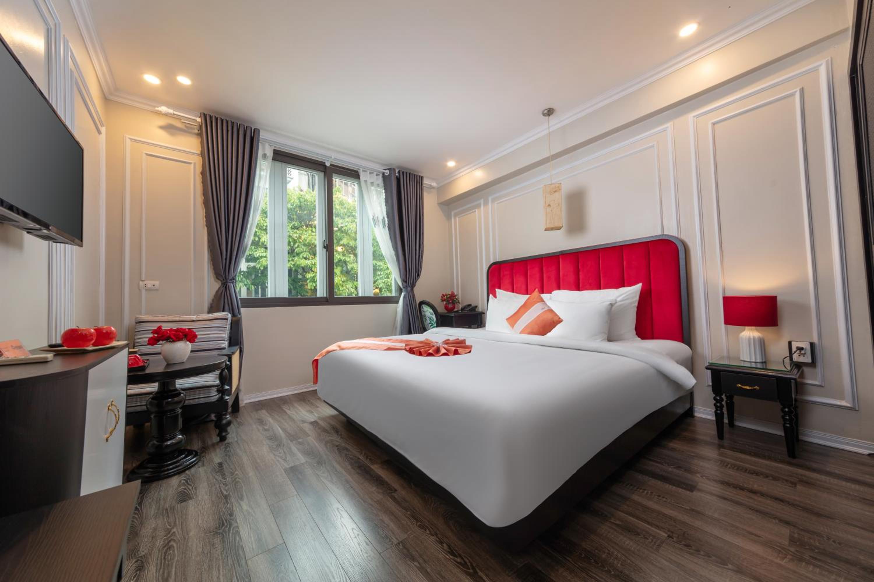 Suite with City View