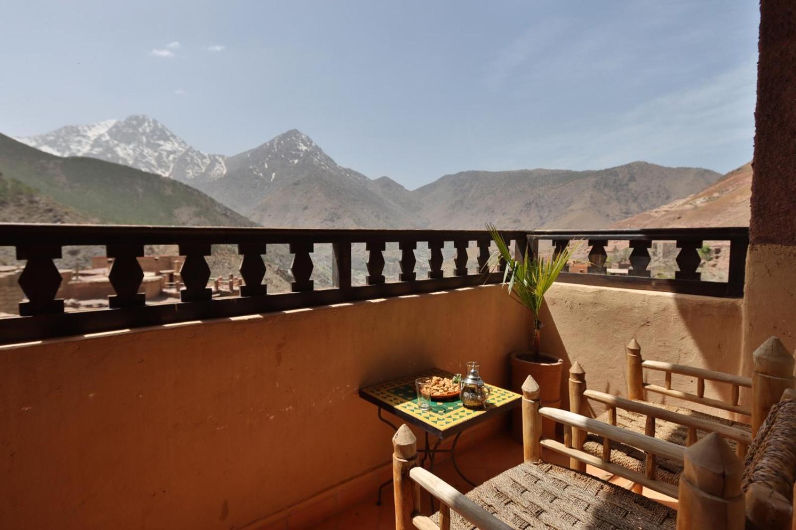 Double or Twin Room with Balcony - Photo 19