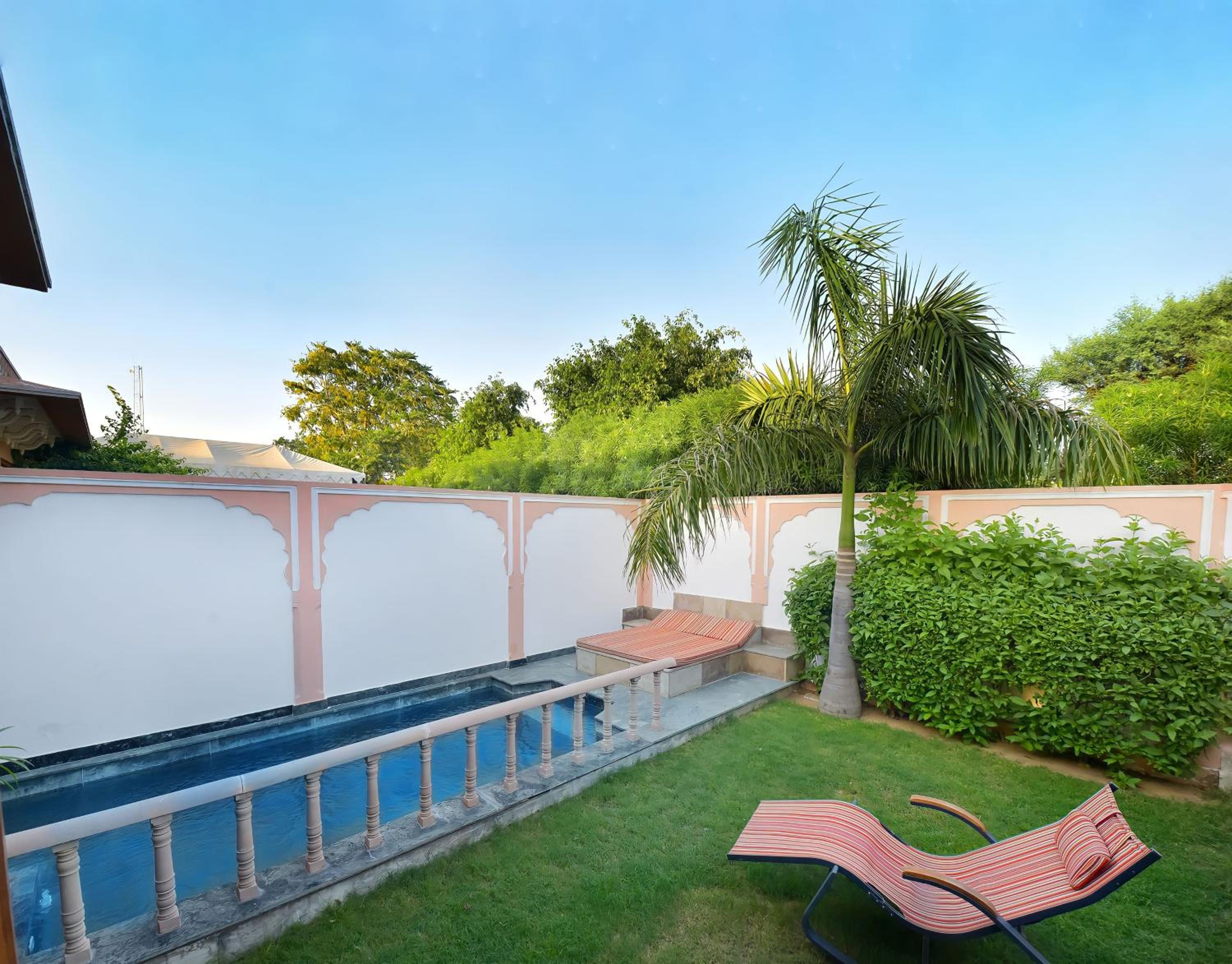 Luxury Villa with Private Pool : Welcome drink on arrival, 2 pints of Kingfisher lager beer, One child up to 10 years complimentary without extra bed,20% discount on all resort services, Complimentary Mini Bar - Photo 27