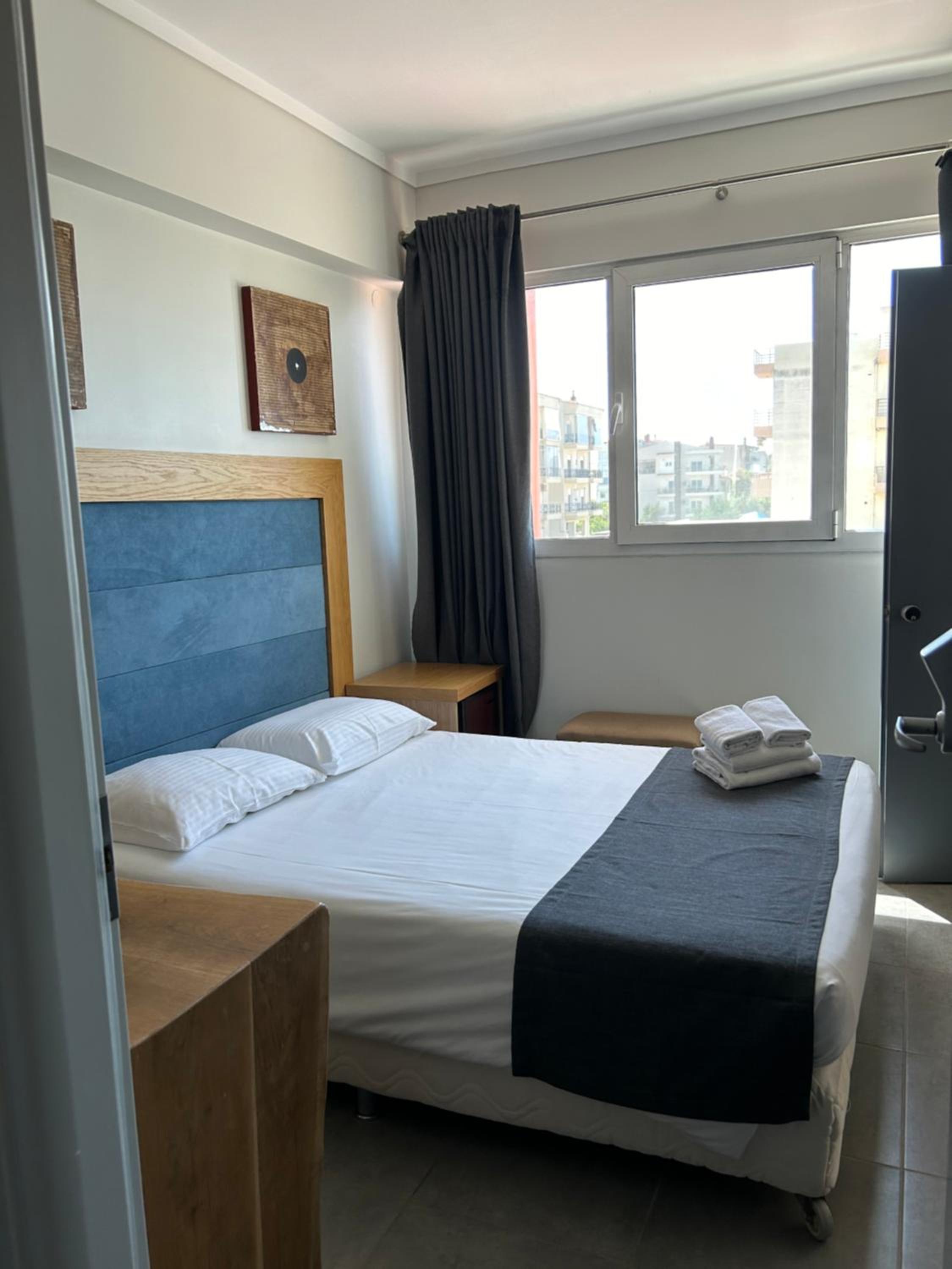 Economy Double Room without Balcony  - Photo 8